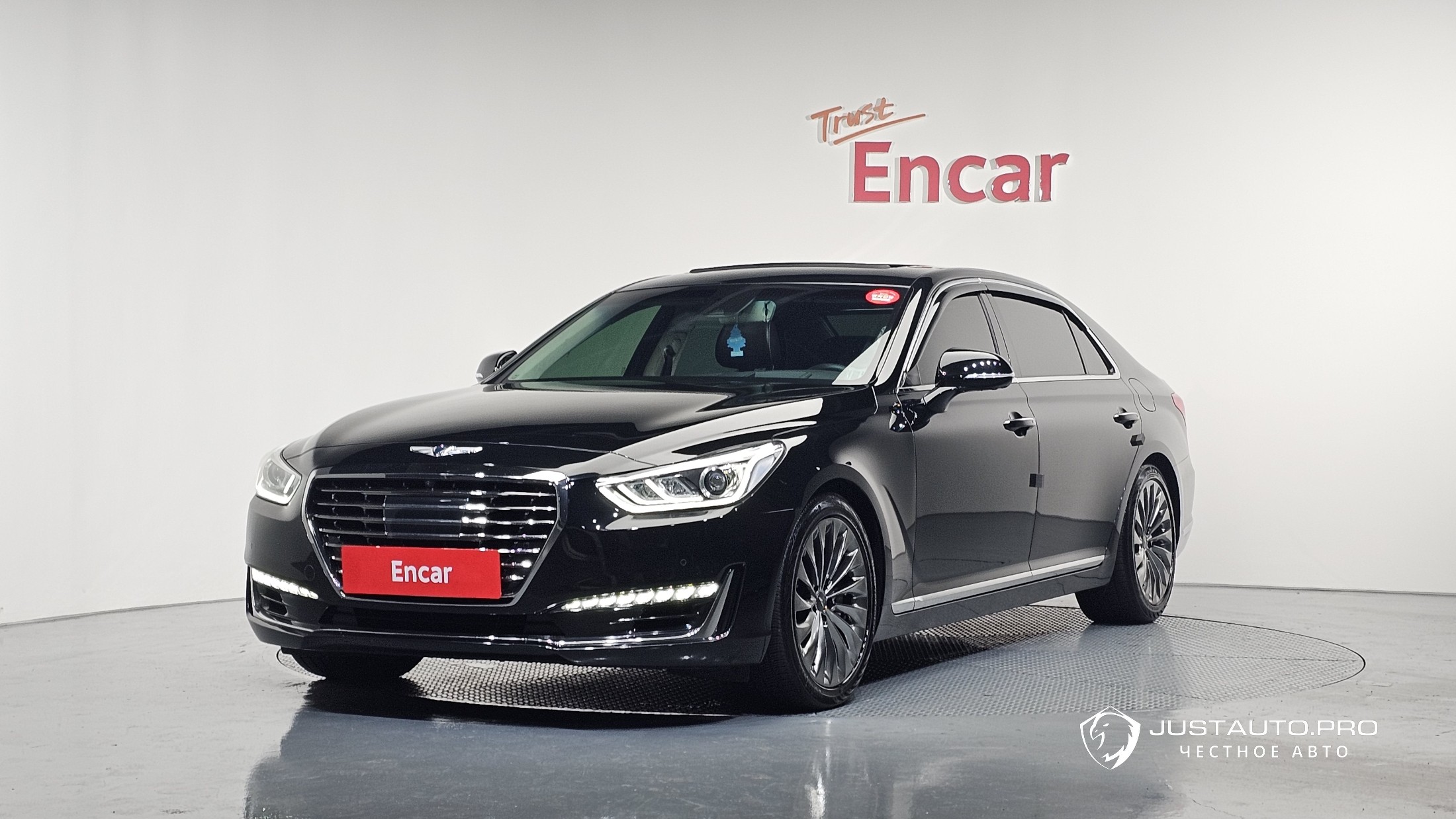 Автомобиль Genesis EQ900