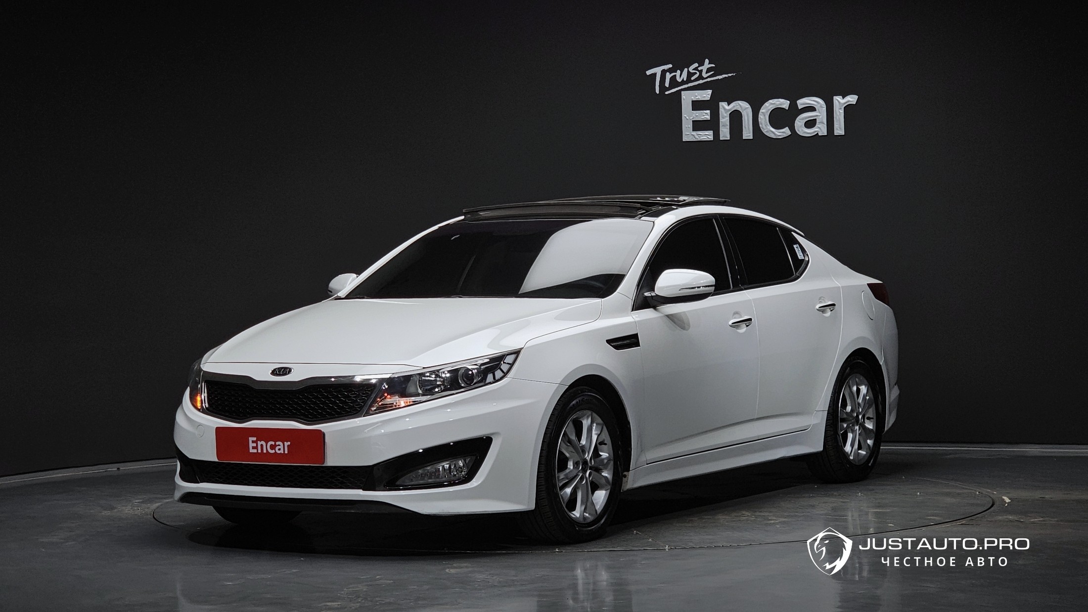 Автомобиль Kia K5