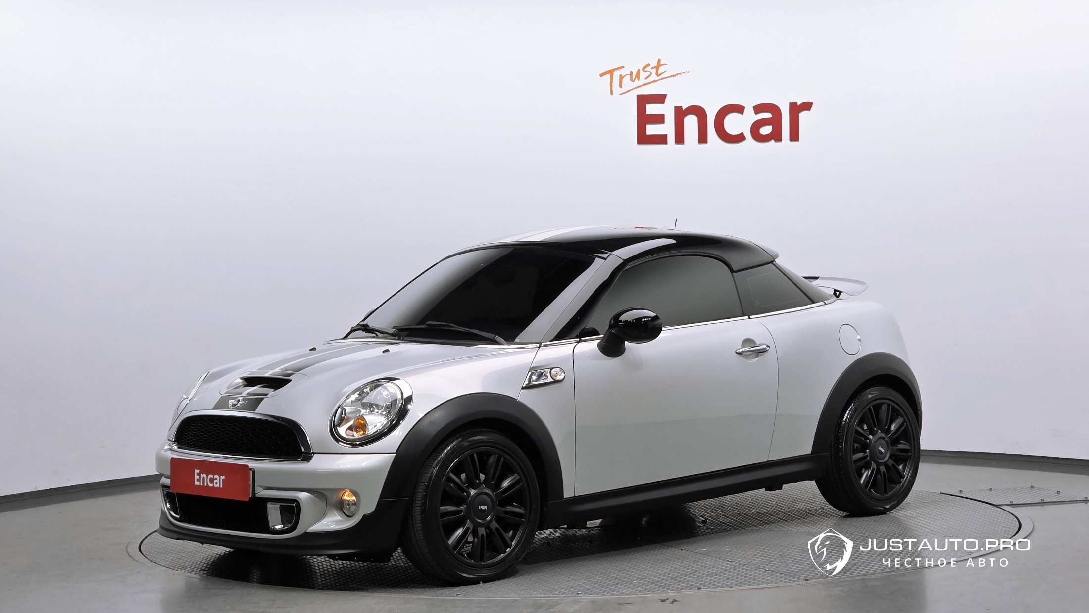 Автомобиль Mini Coupe