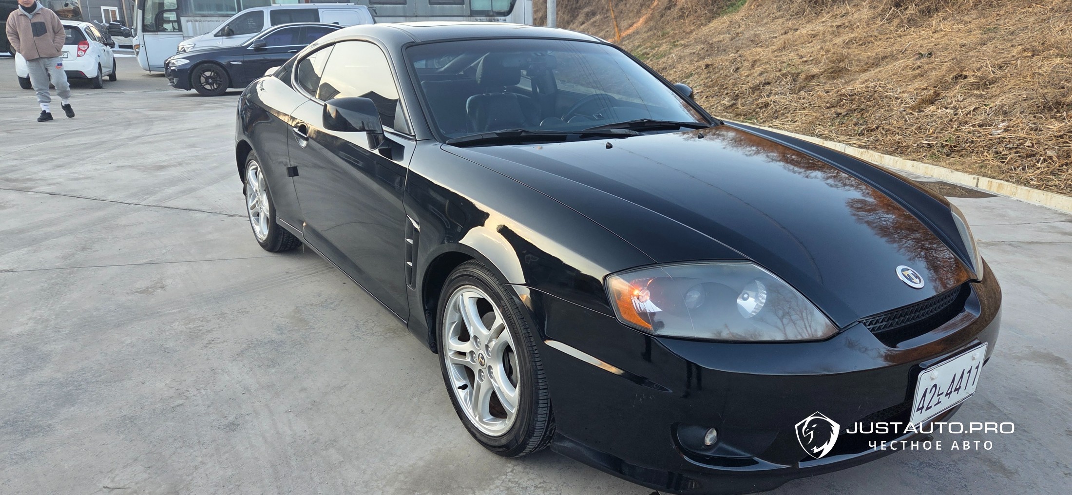 Автомобиль Hyundai Tuscani