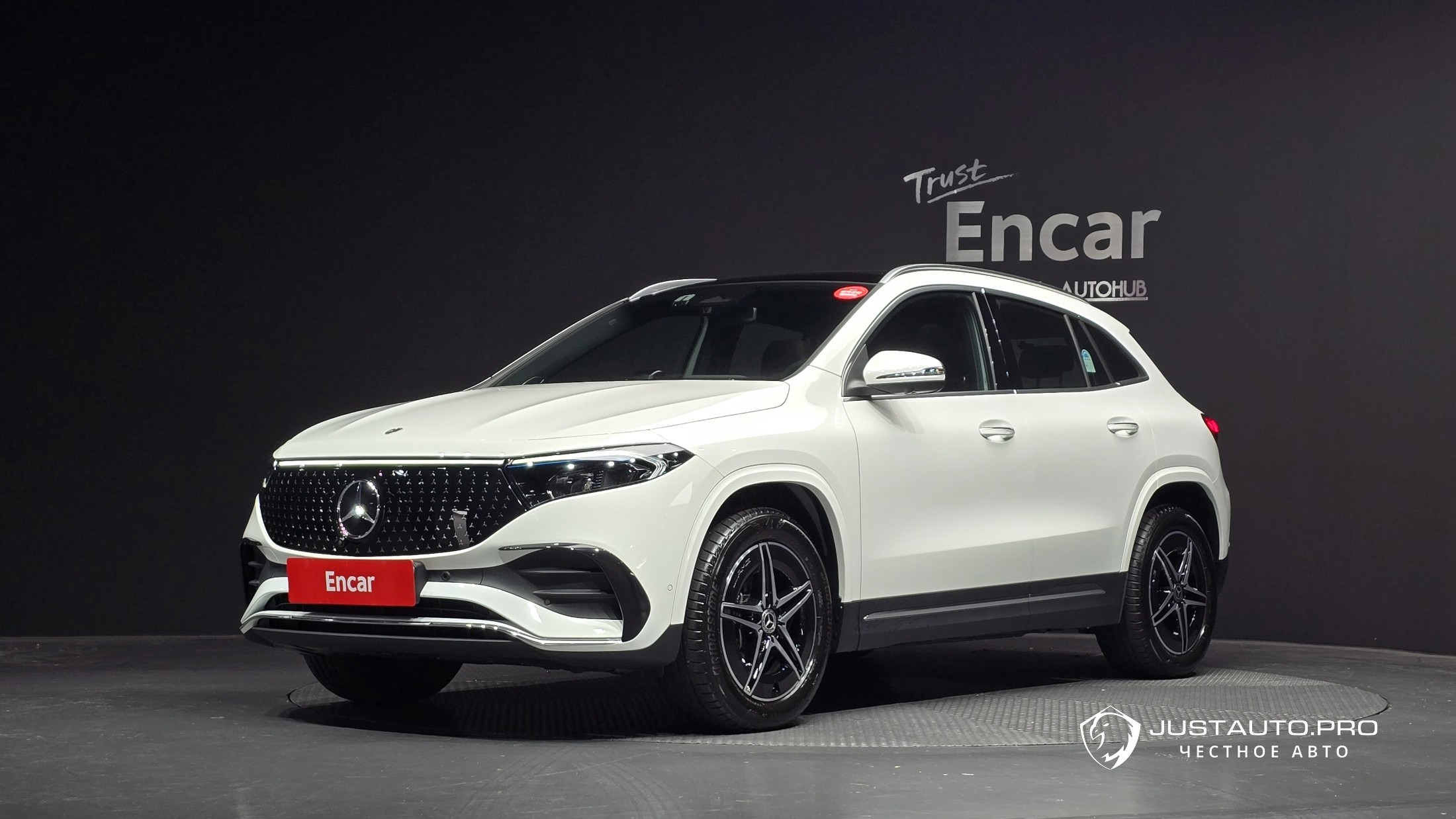 Автомобиль Mercedes-Benz EQA