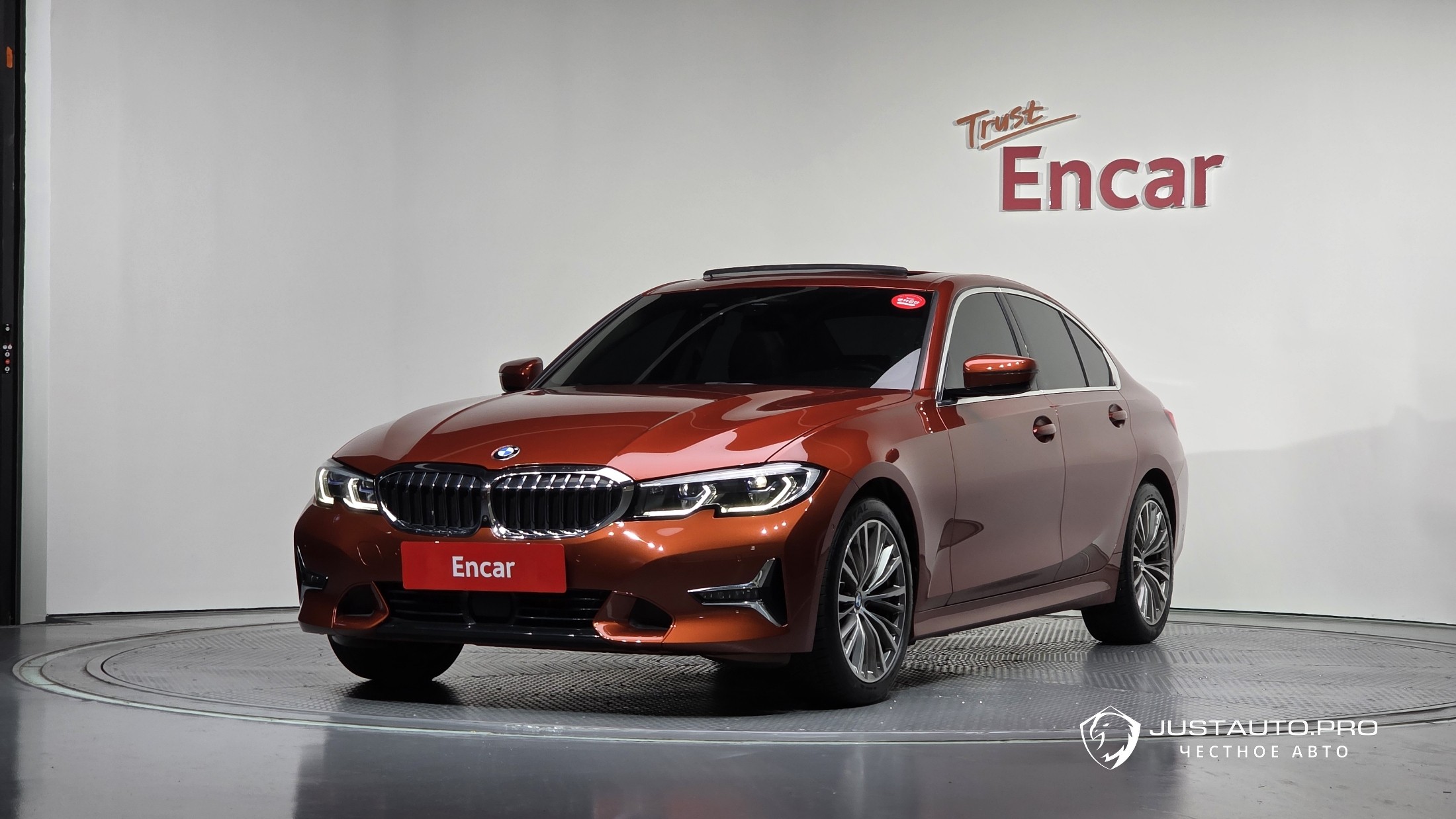 Автомобиль BMW 3-Series