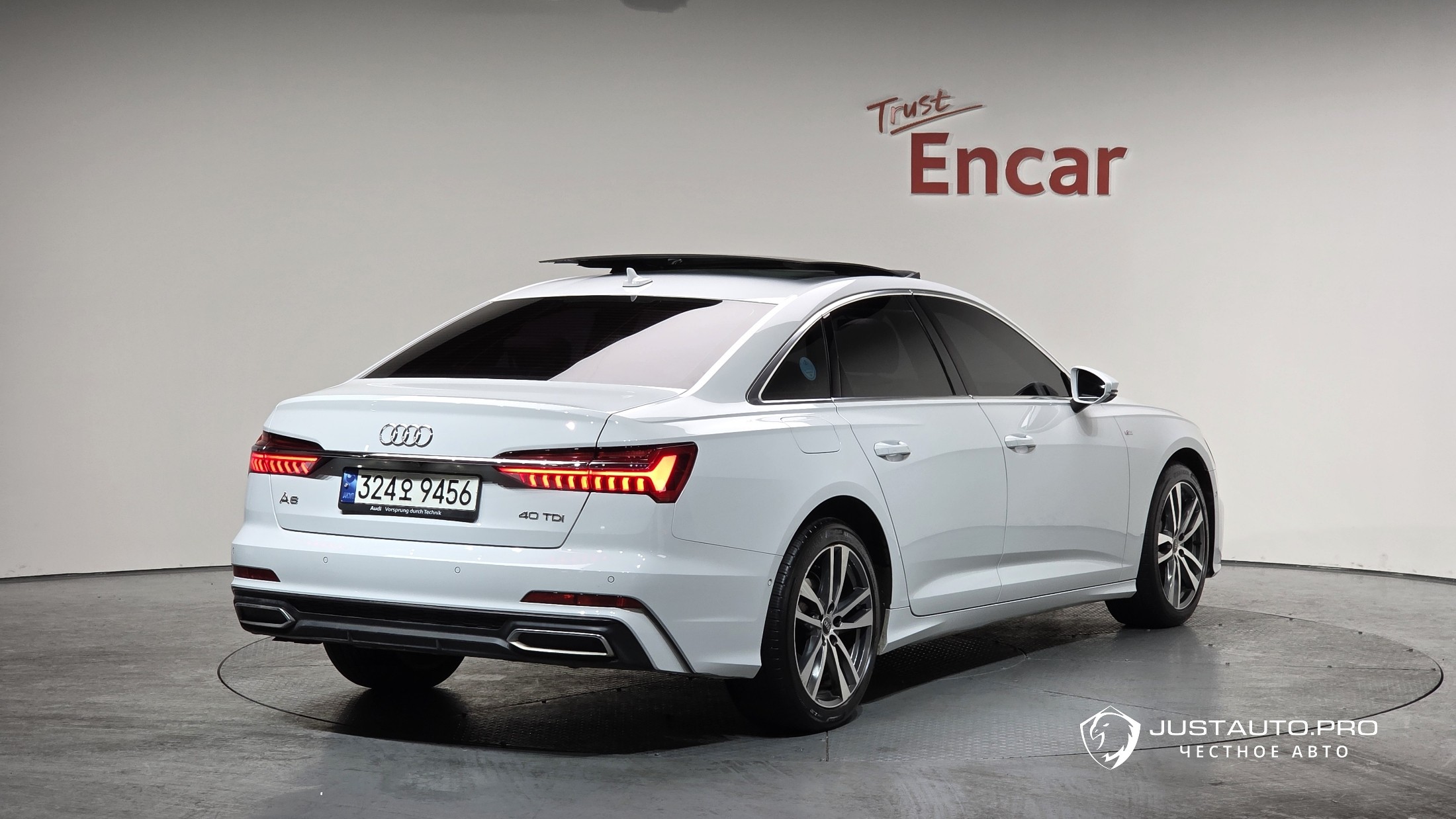 Автомобиль Audi A6