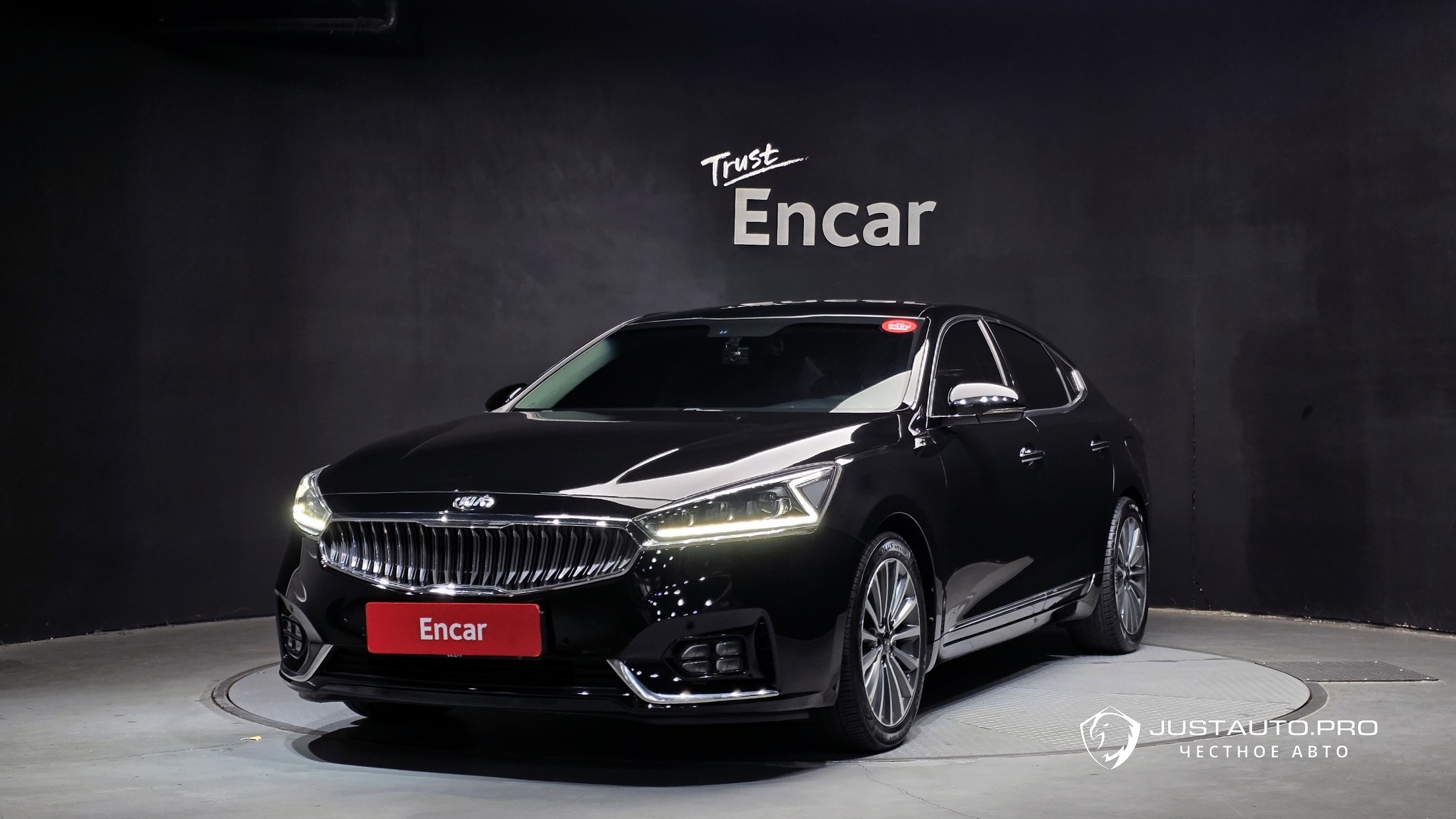 Автомобиль Kia K7