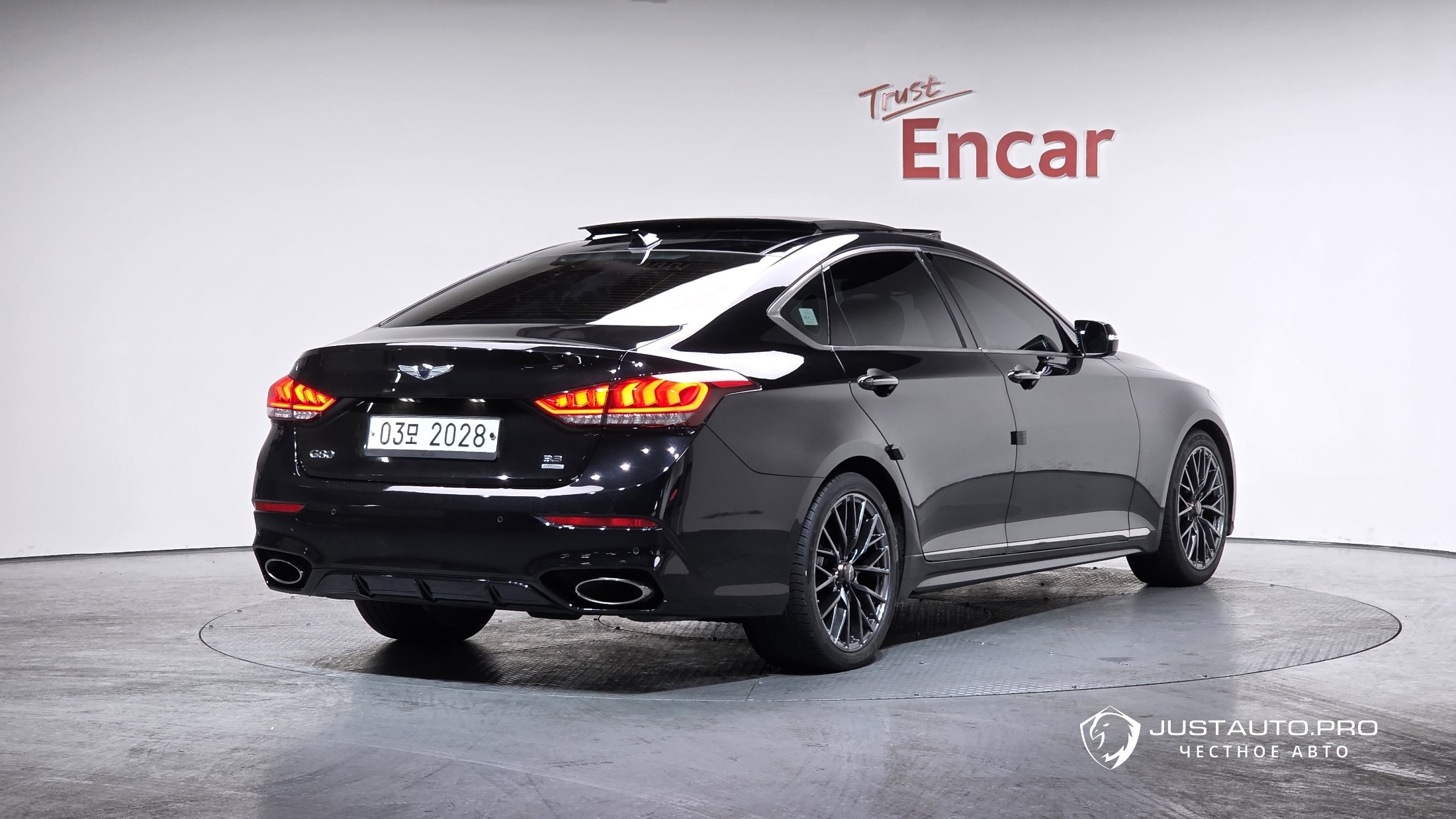 Автомобиль Genesis G80