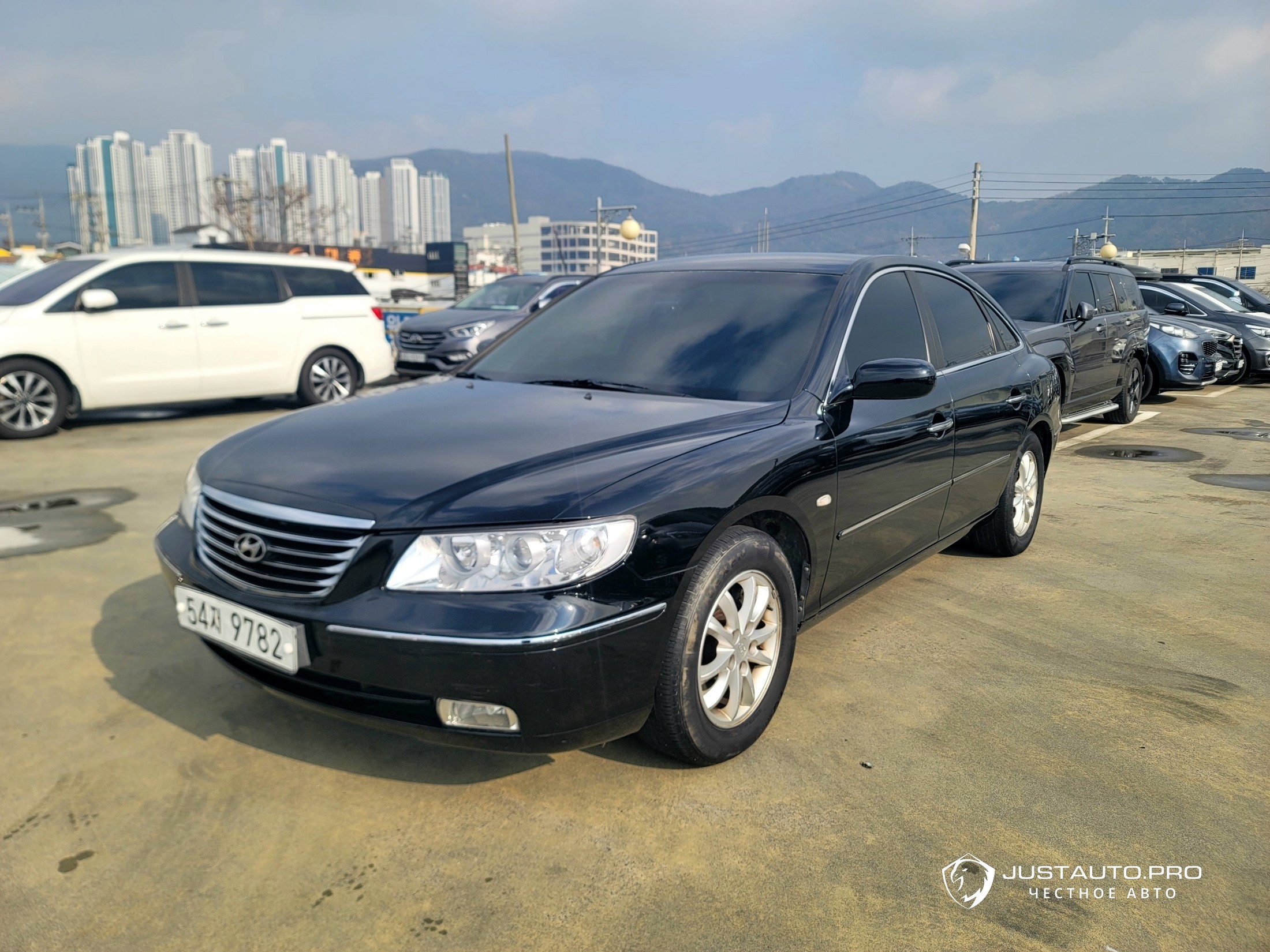 Автомобиль Hyundai Grandeur