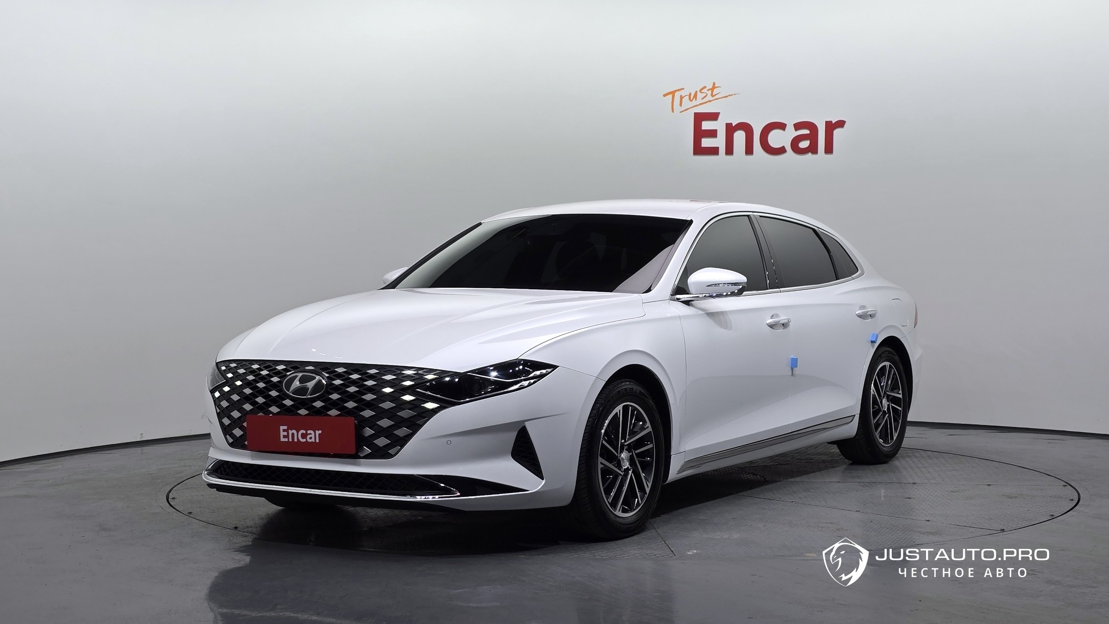 Автомобиль Hyundai Grandeur