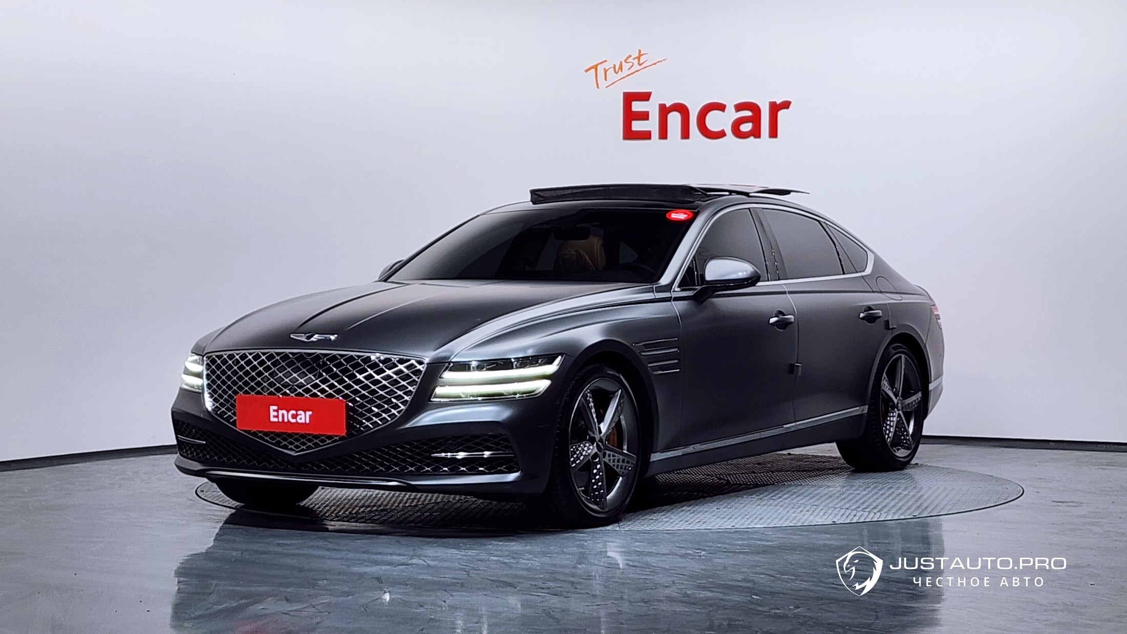 Автомобиль Genesis G80