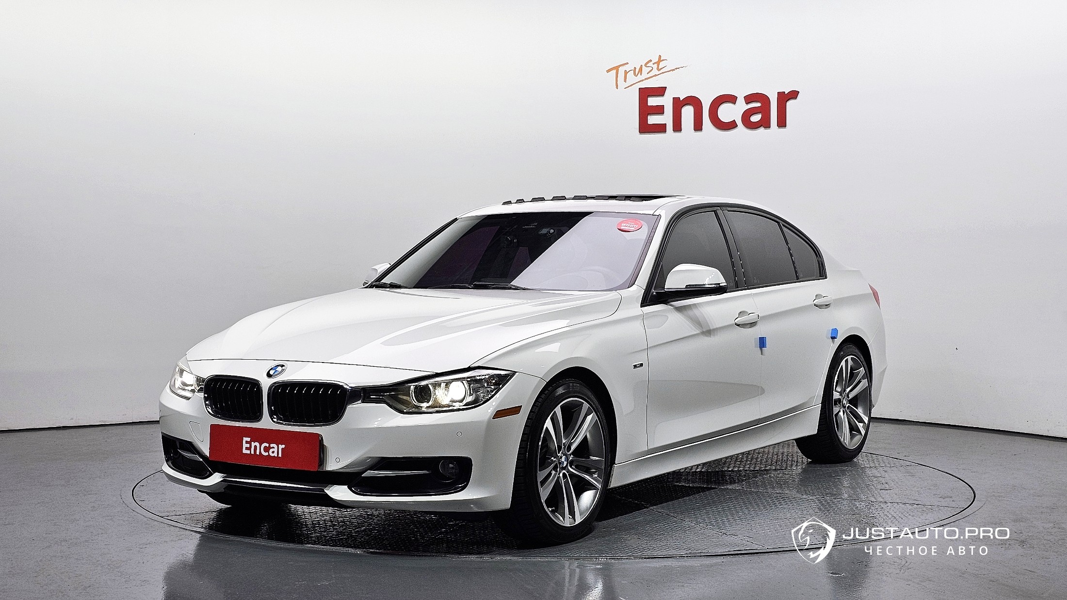 Автомобиль BMW 3-Series