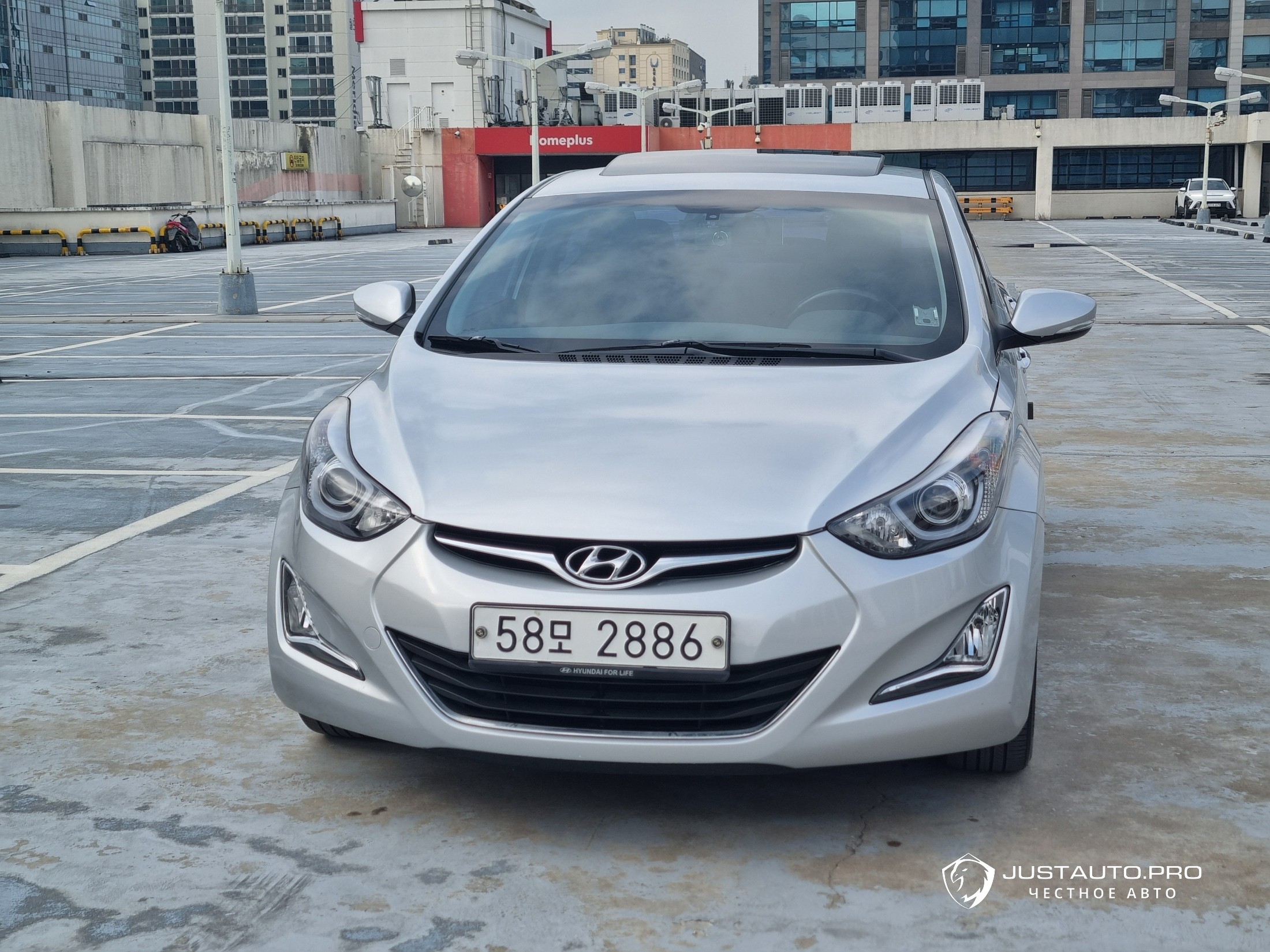 Автомобиль Hyundai AVANTE
