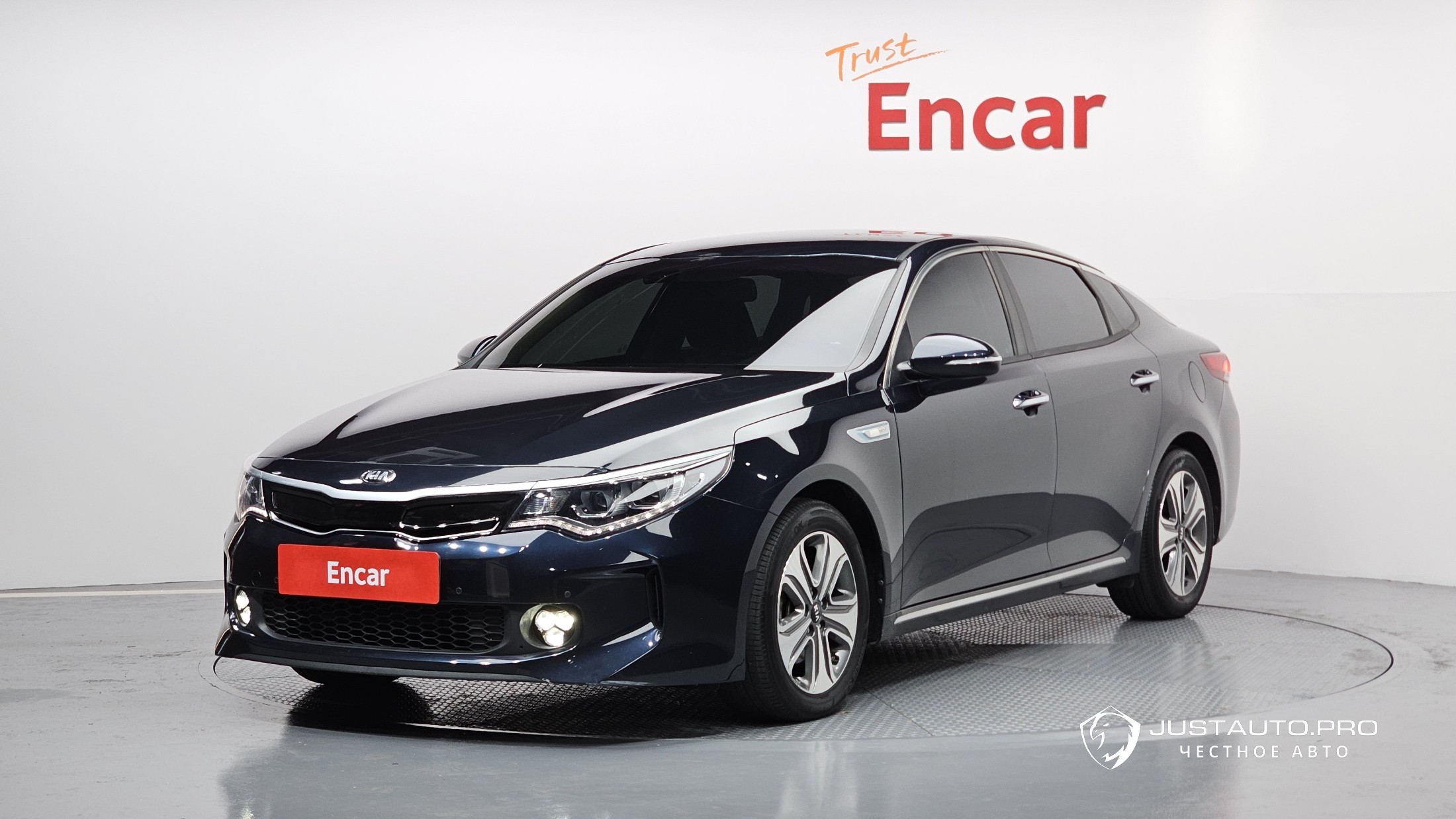 Автомобиль Kia K5