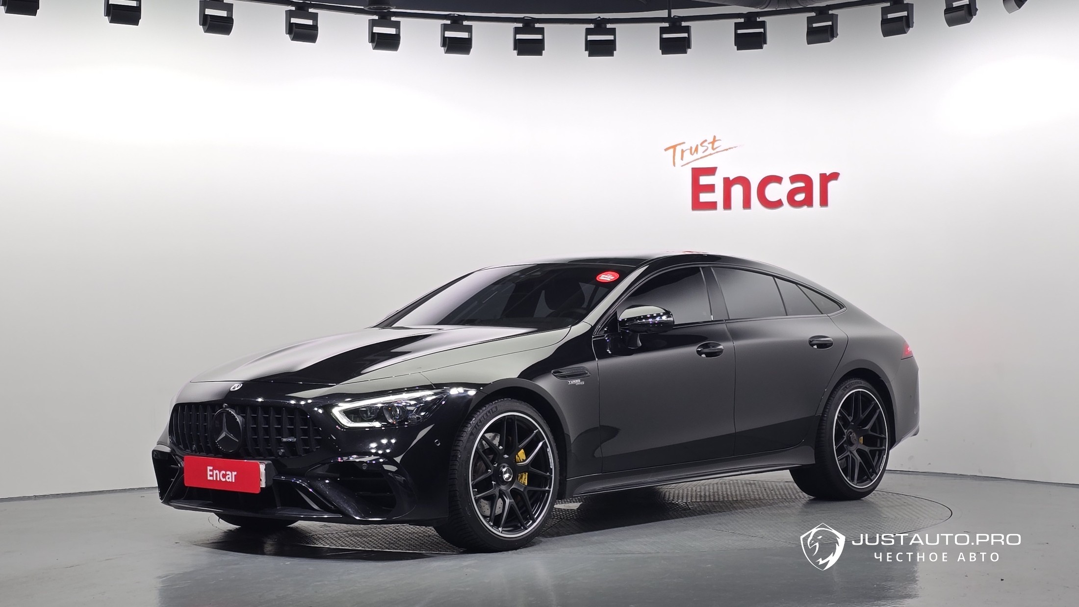 Автомобиль Mercedes-Benz AMG GT