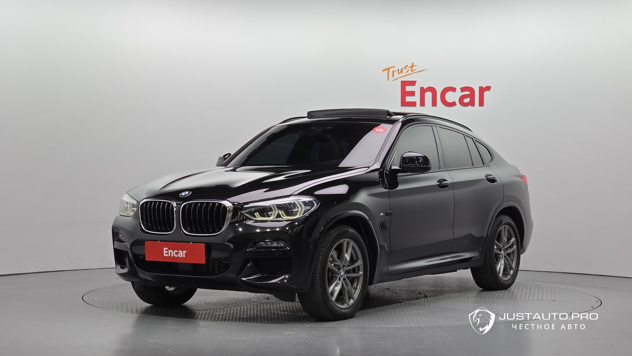 Автомобиль BMW X4