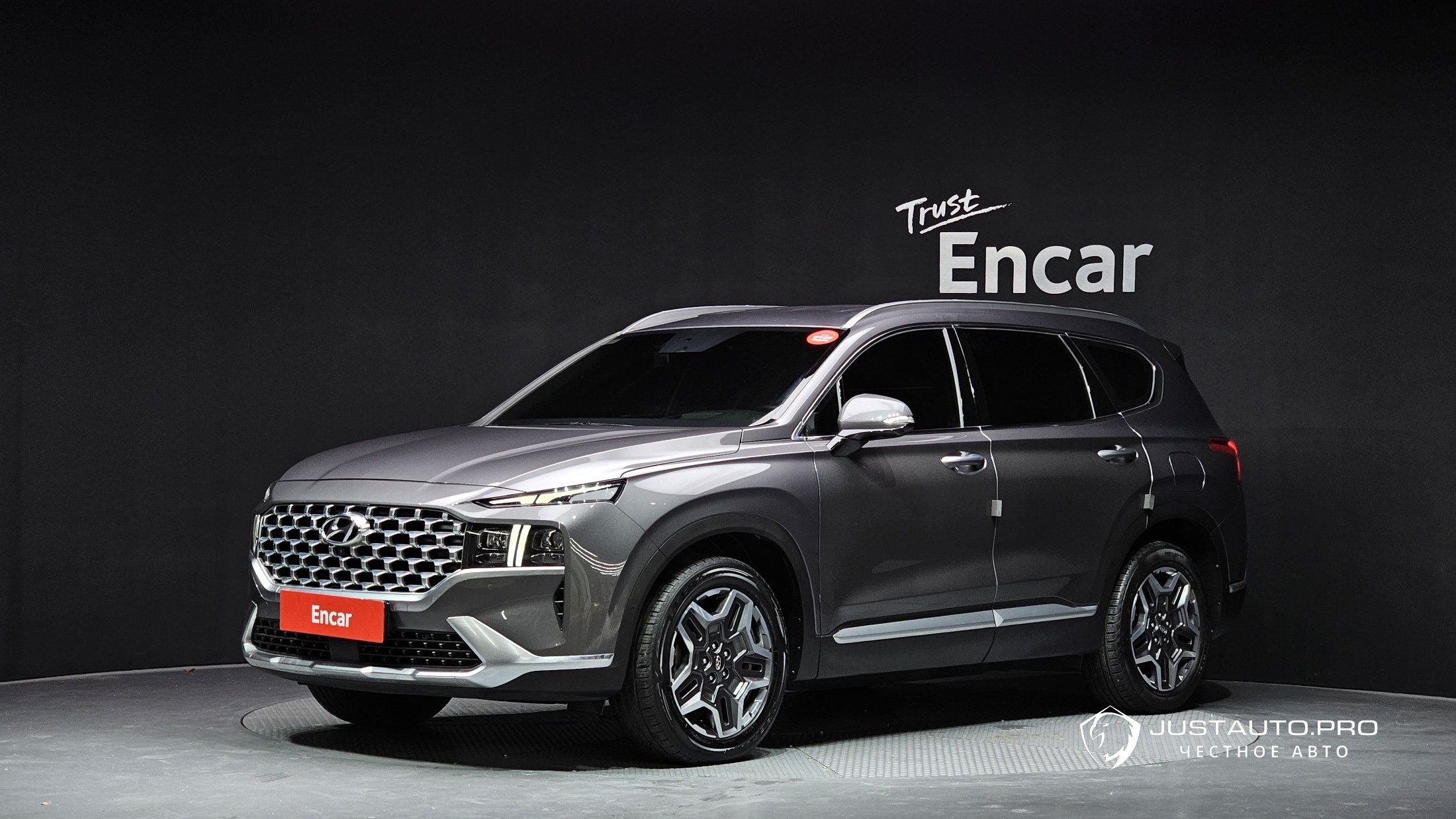 Автомобиль Hyundai Santafe