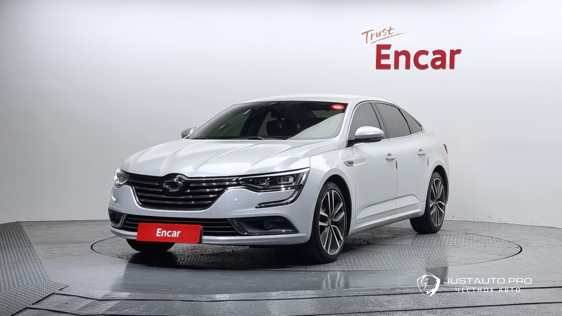 Автомобиль Renault-KoreaSamsung SM6