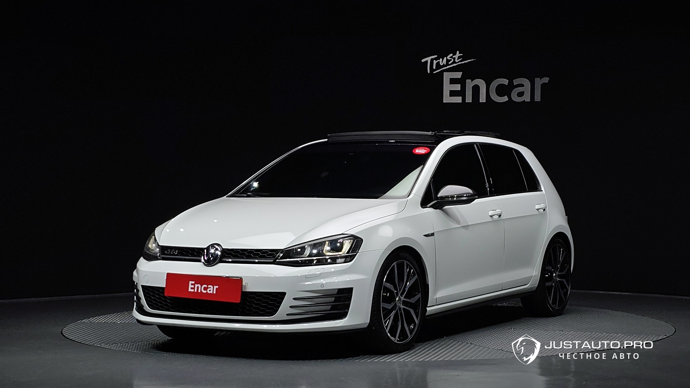 Автомобиль Volkswagen Golf