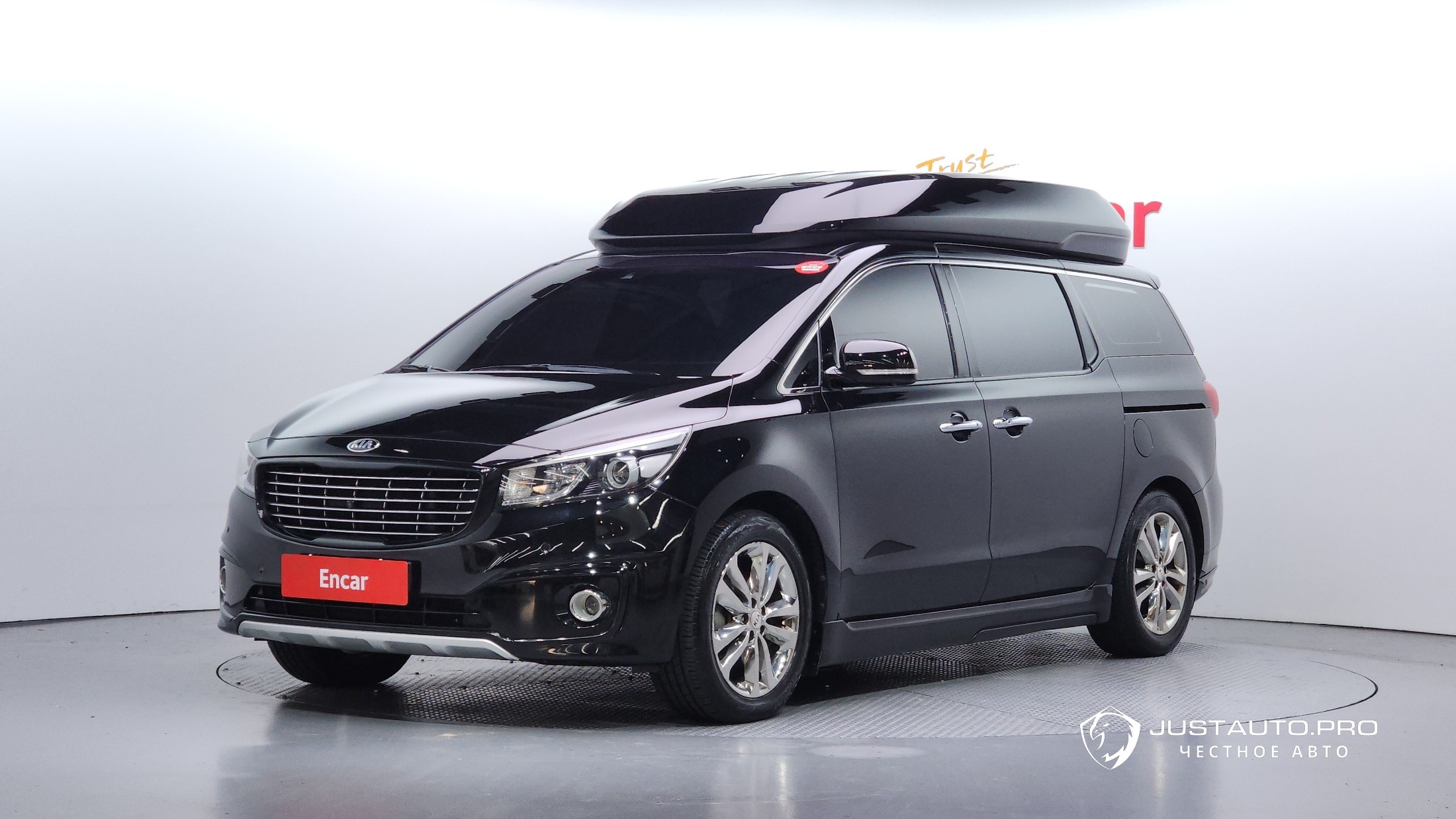 Автомобиль Kia Canival