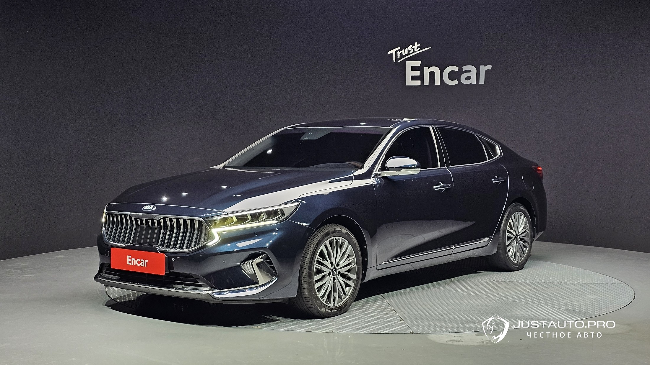 Автомобиль Kia K7