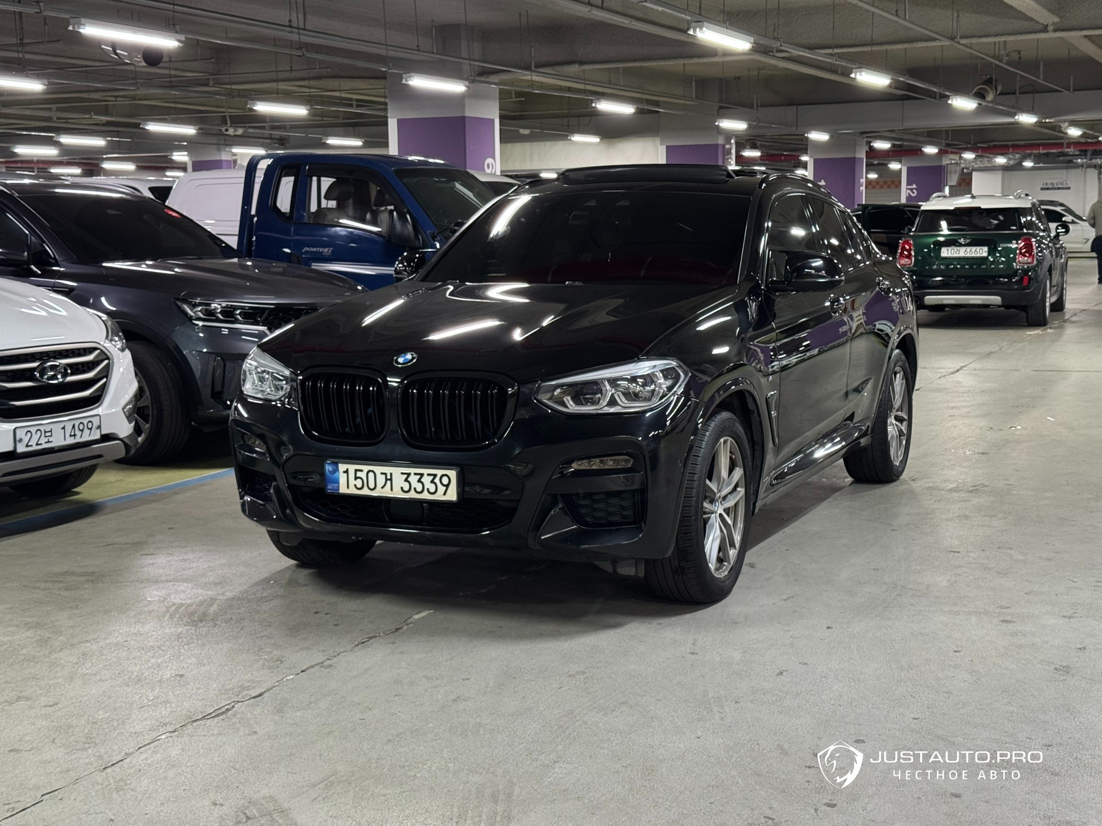 Автомобиль BMW X4