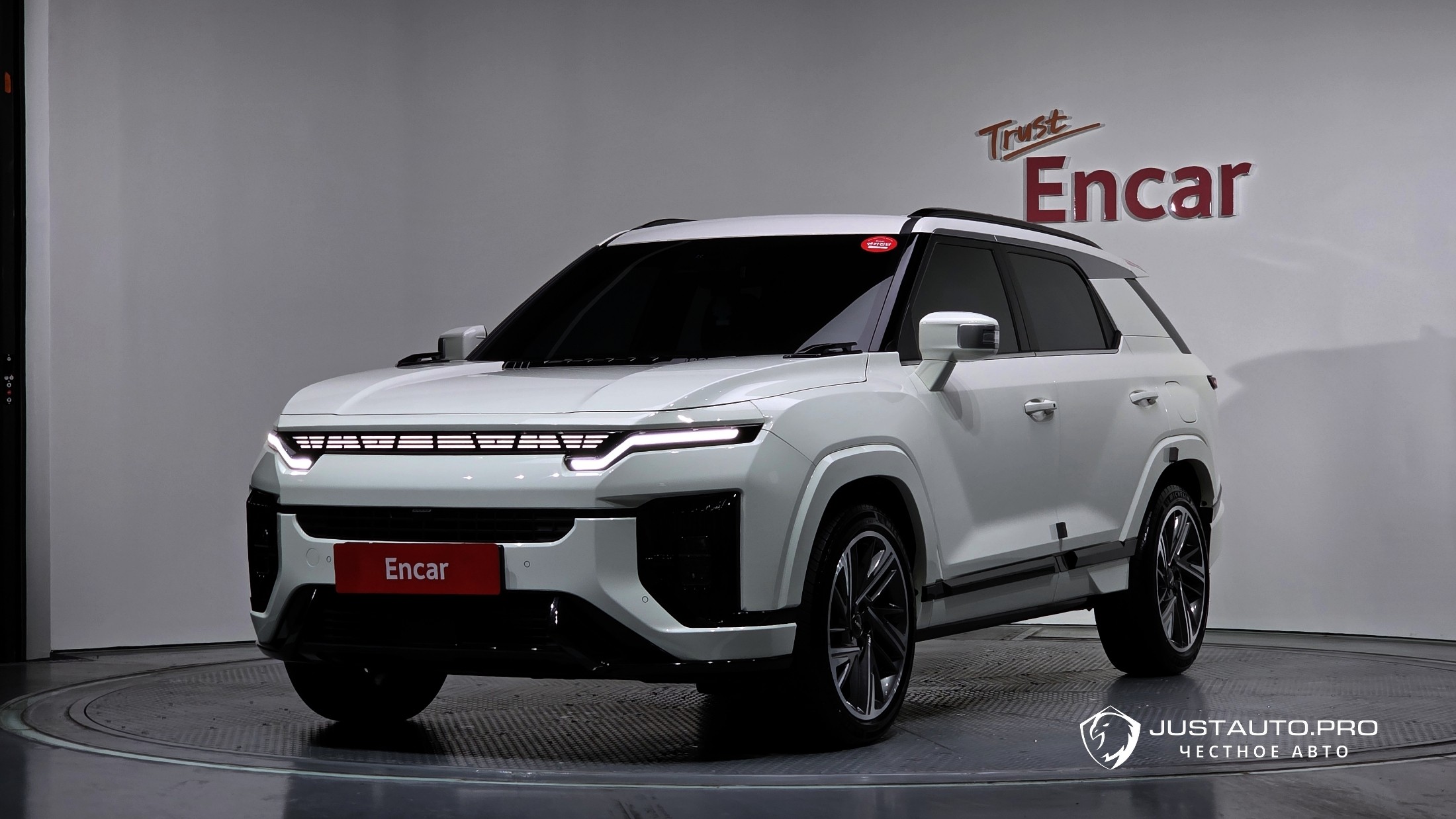 Автомобиль KG_Mobility_Ssangyong Actyon