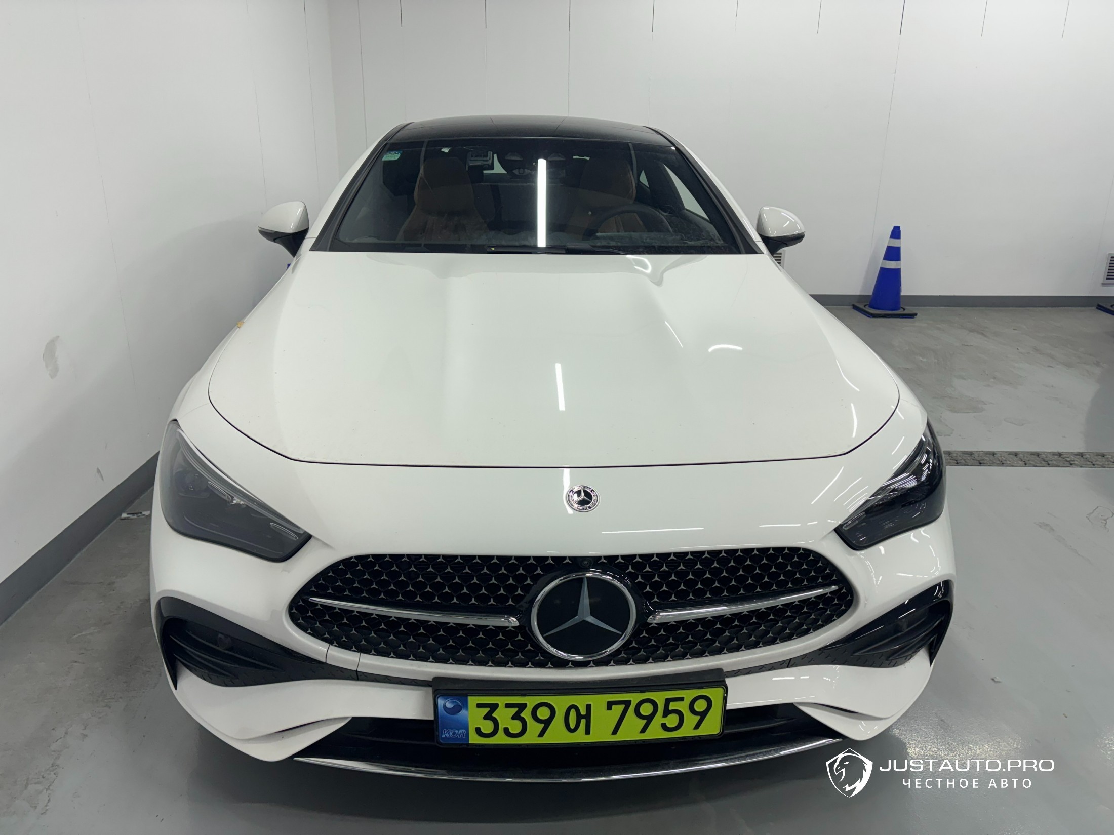 Автомобиль Mercedes-Benz CLE-Class