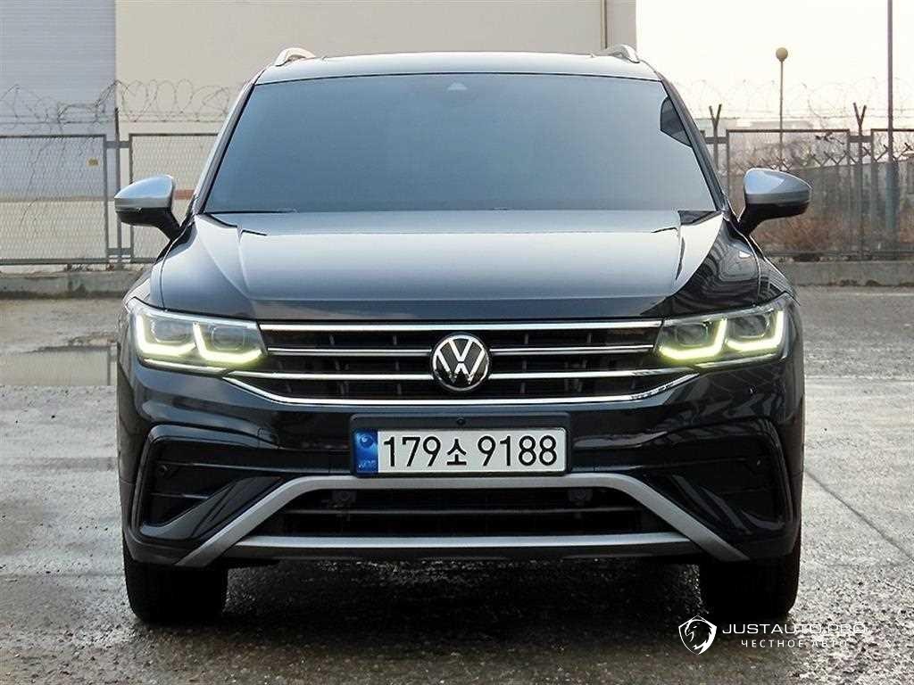 Автомобиль Volkswagen Tiguan