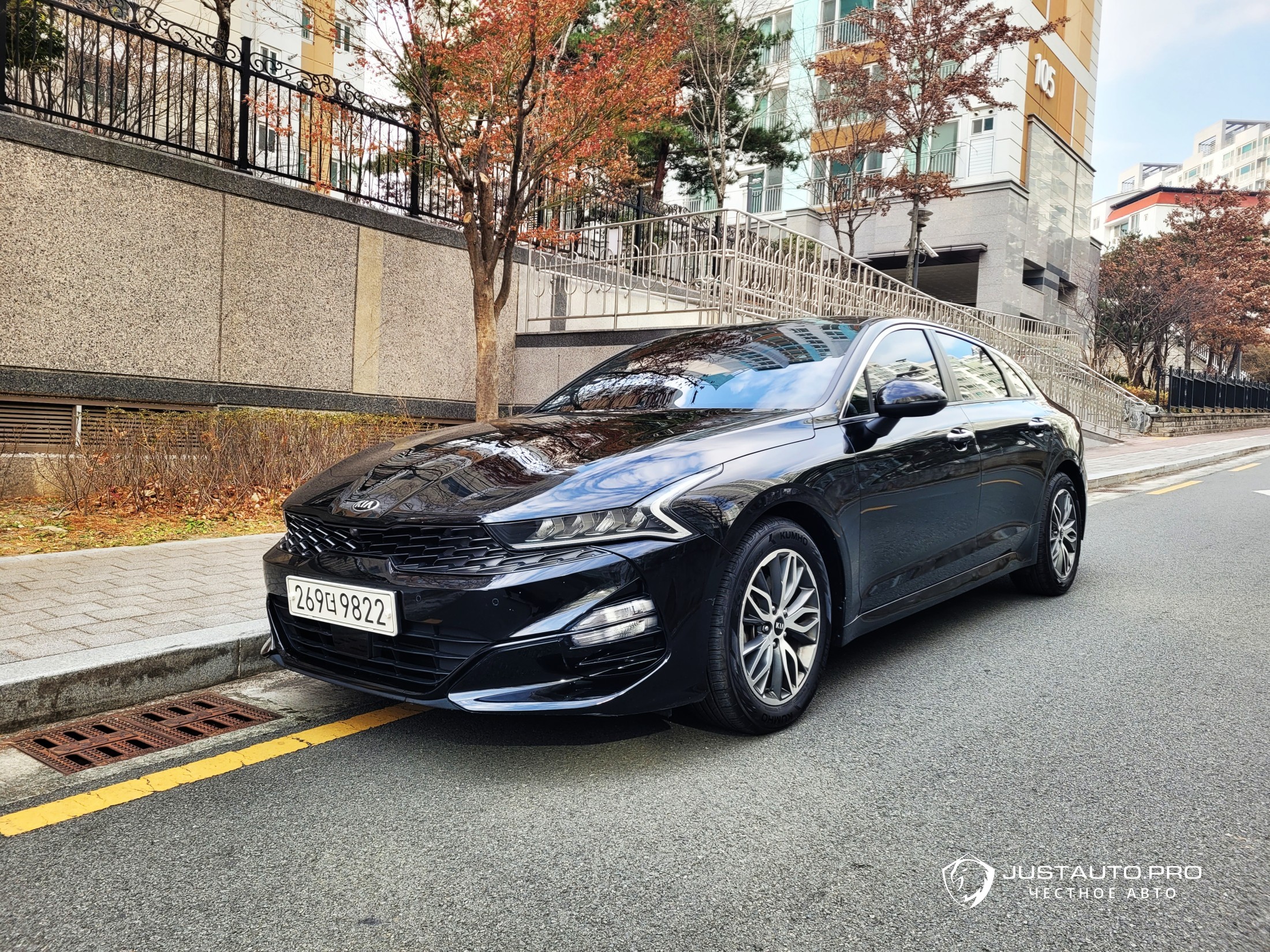 Автомобиль Kia K5