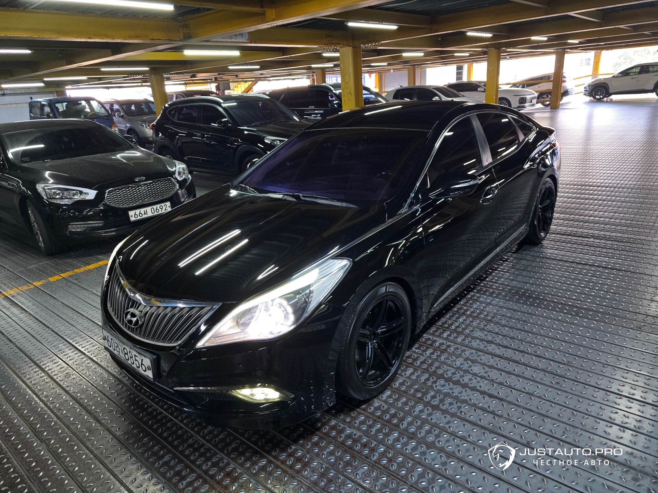 Автомобиль Hyundai Grandeur