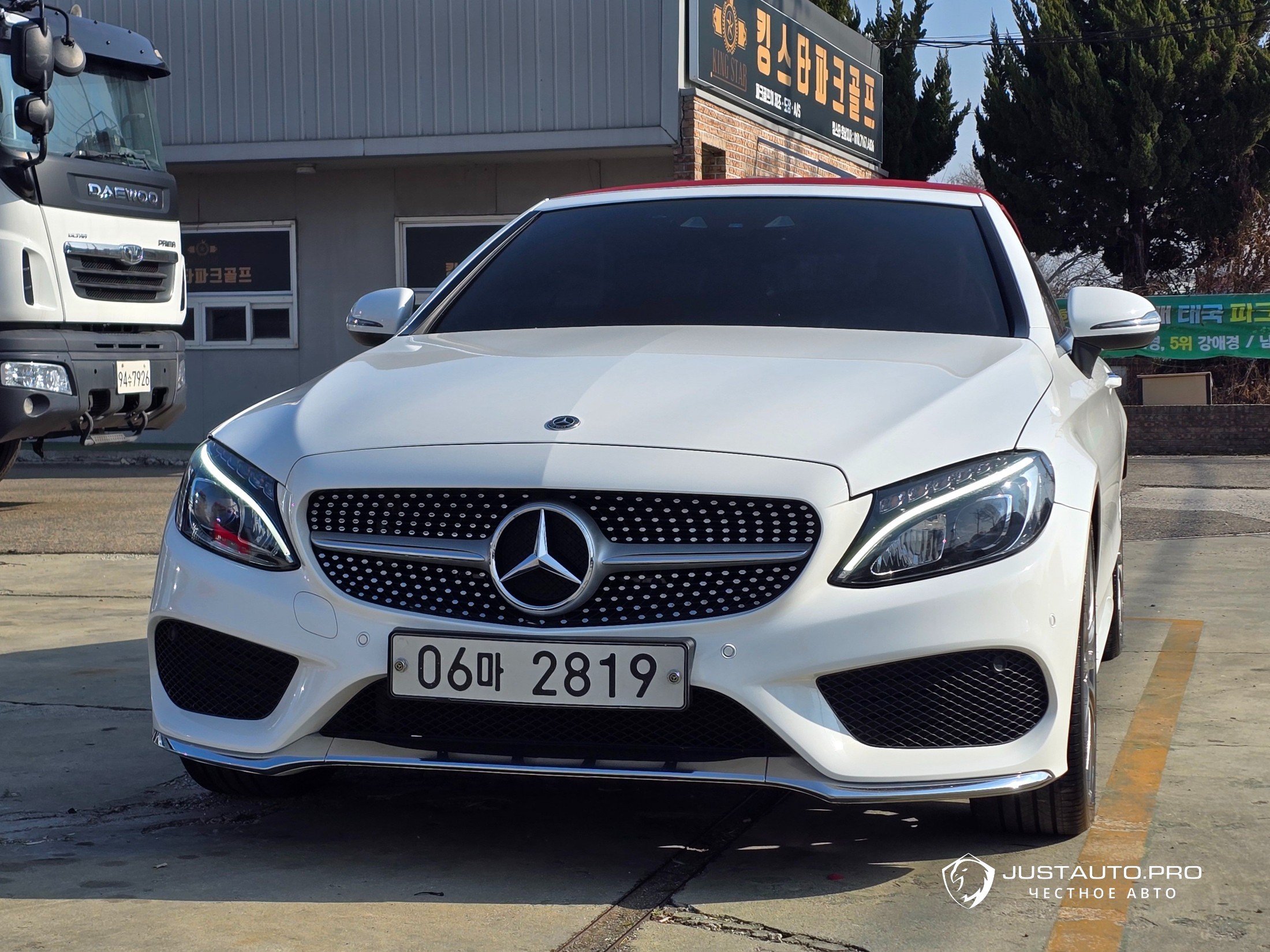 Автомобиль Mercedes-Benz C-Class