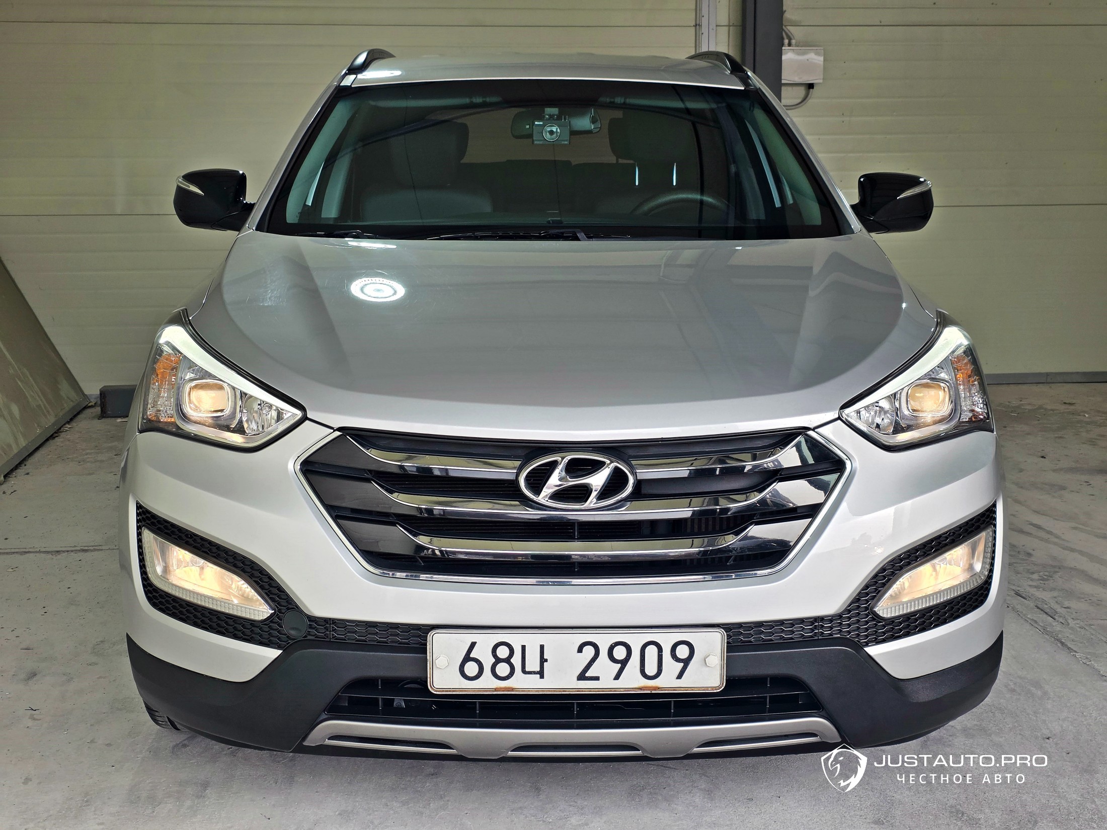 Автомобиль Hyundai Santafe