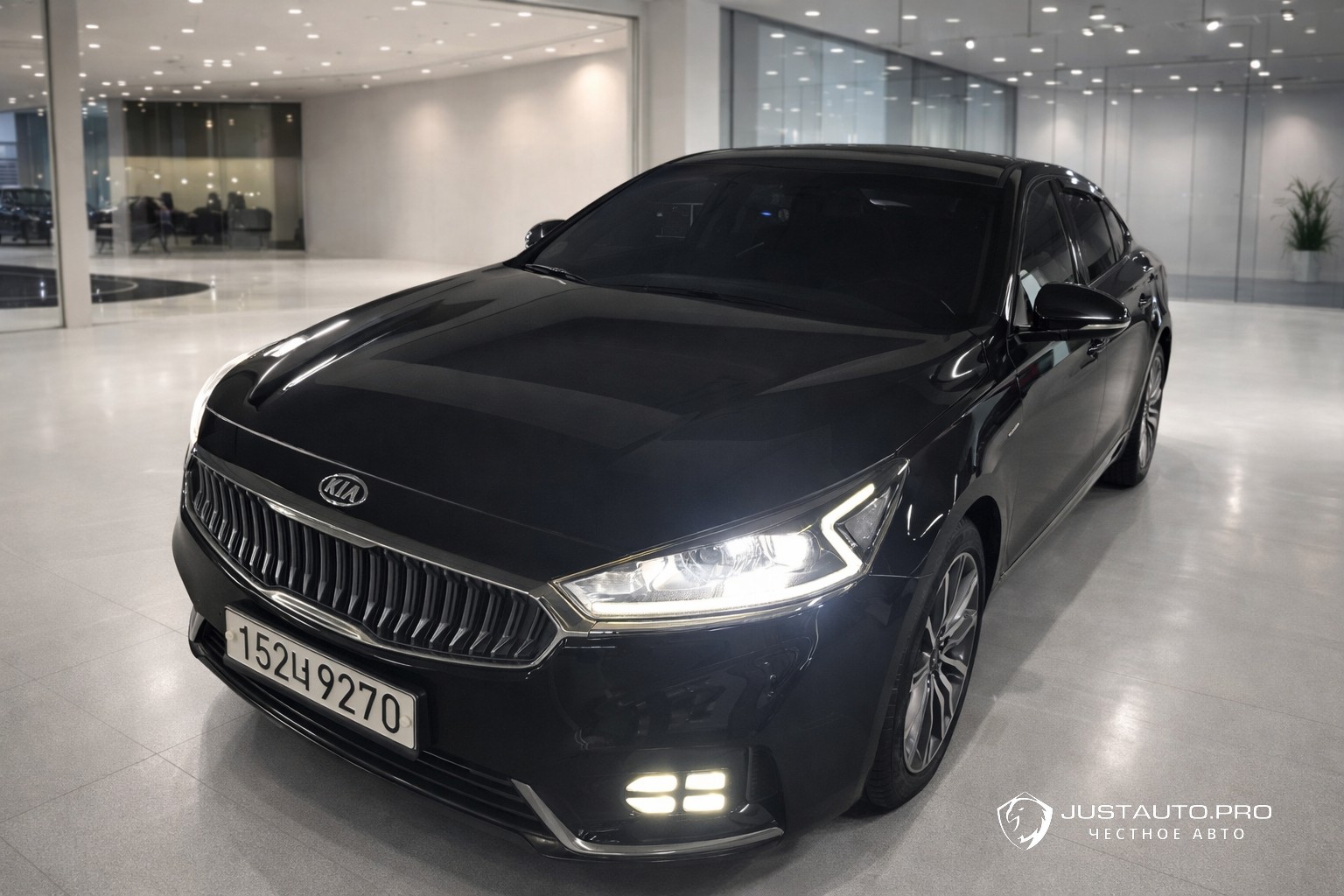 Автомобиль Kia K7