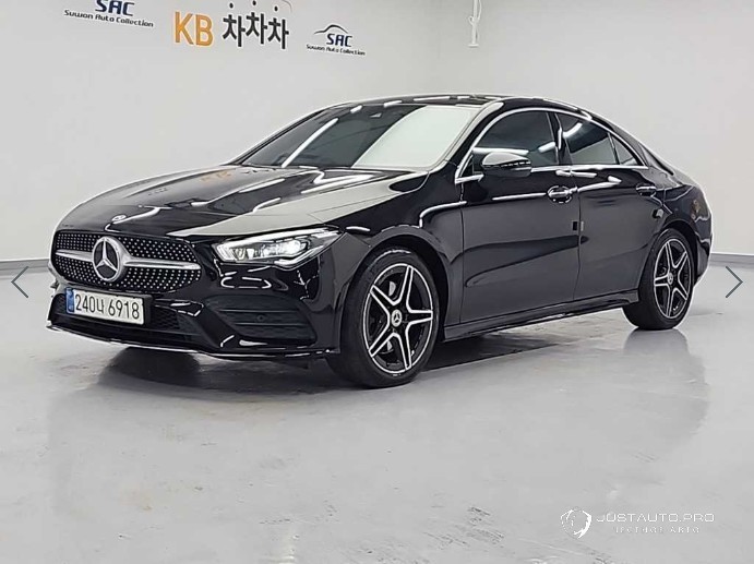 Автомобиль Mercedes-Benz CLA-Class