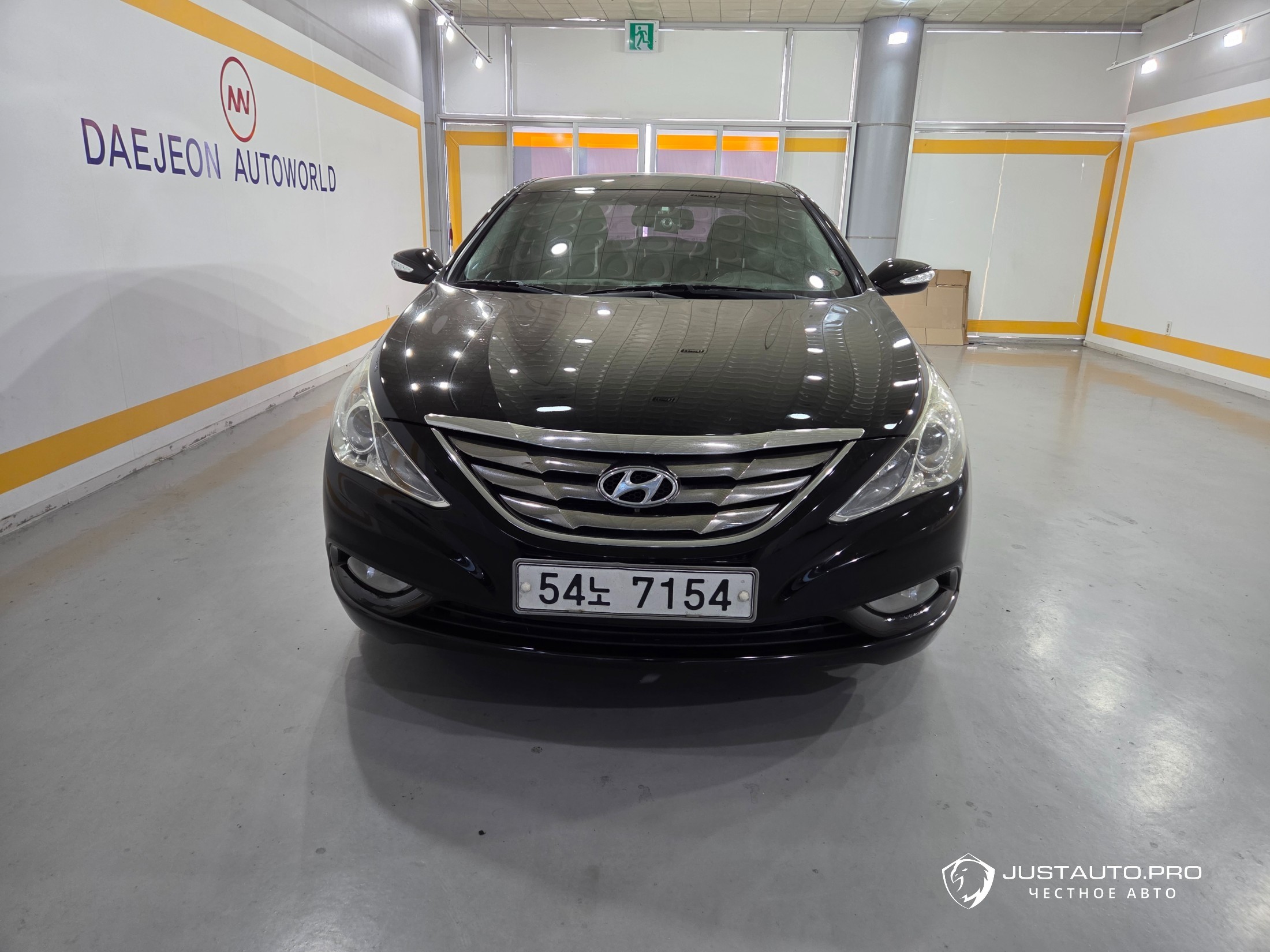 Автомобиль Hyundai Sonata