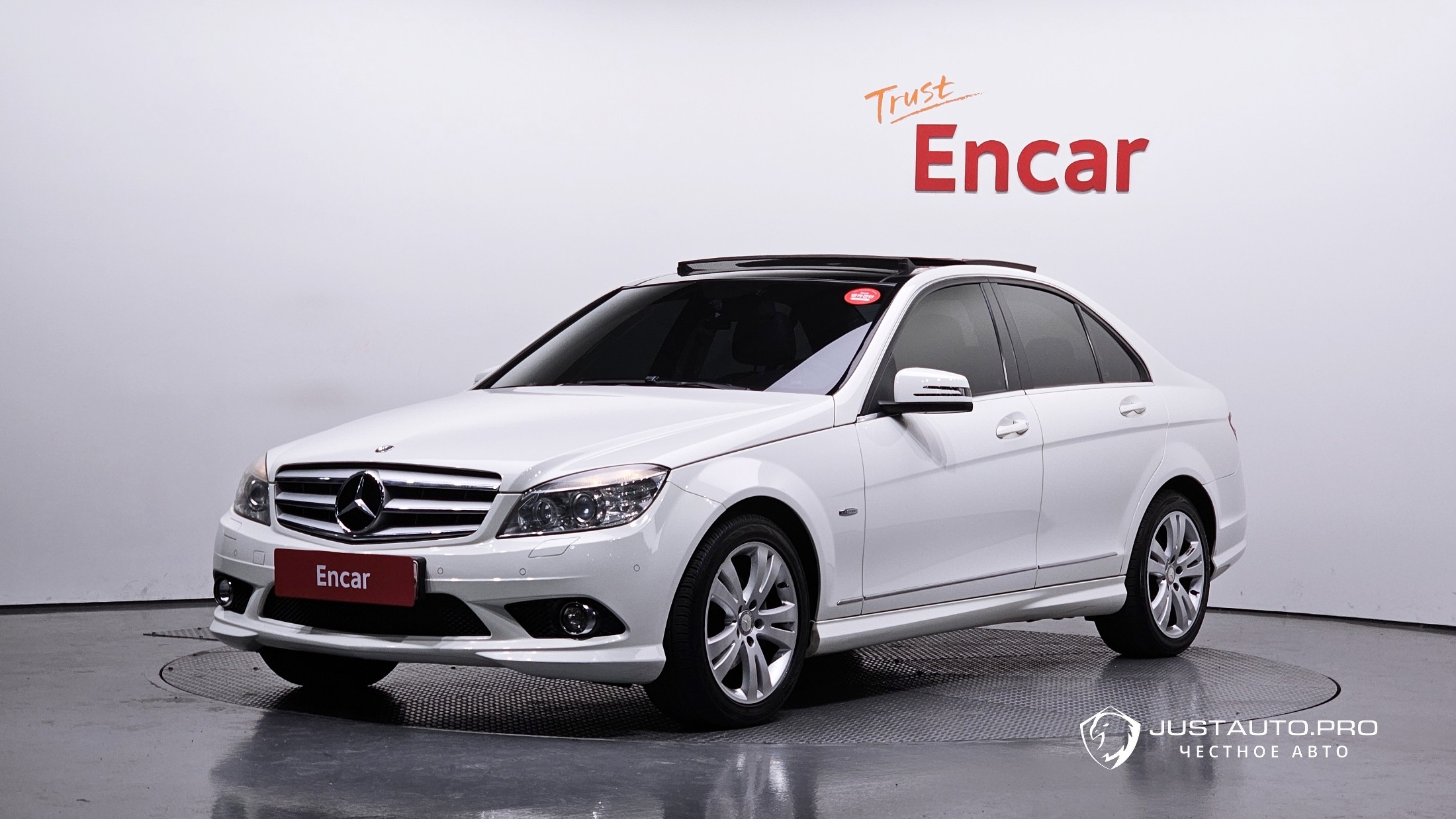 Автомобиль Mercedes-Benz C-Class