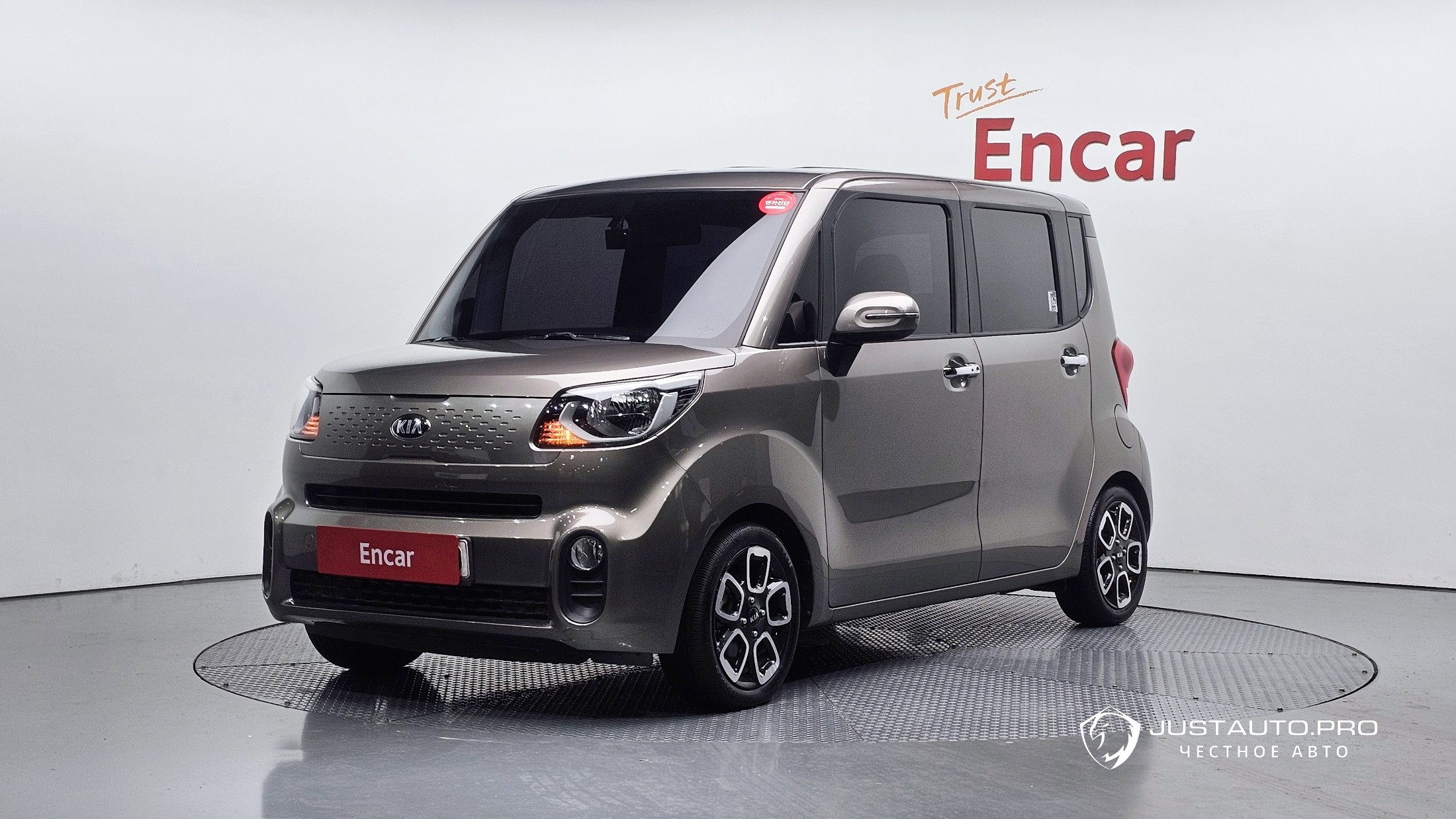 Автомобиль Kia RAY
