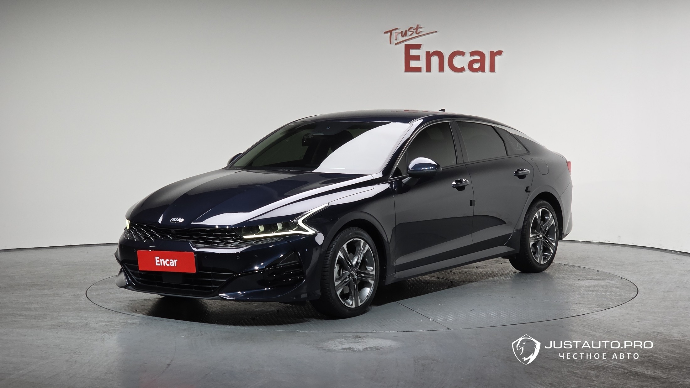 Автомобиль Kia K5