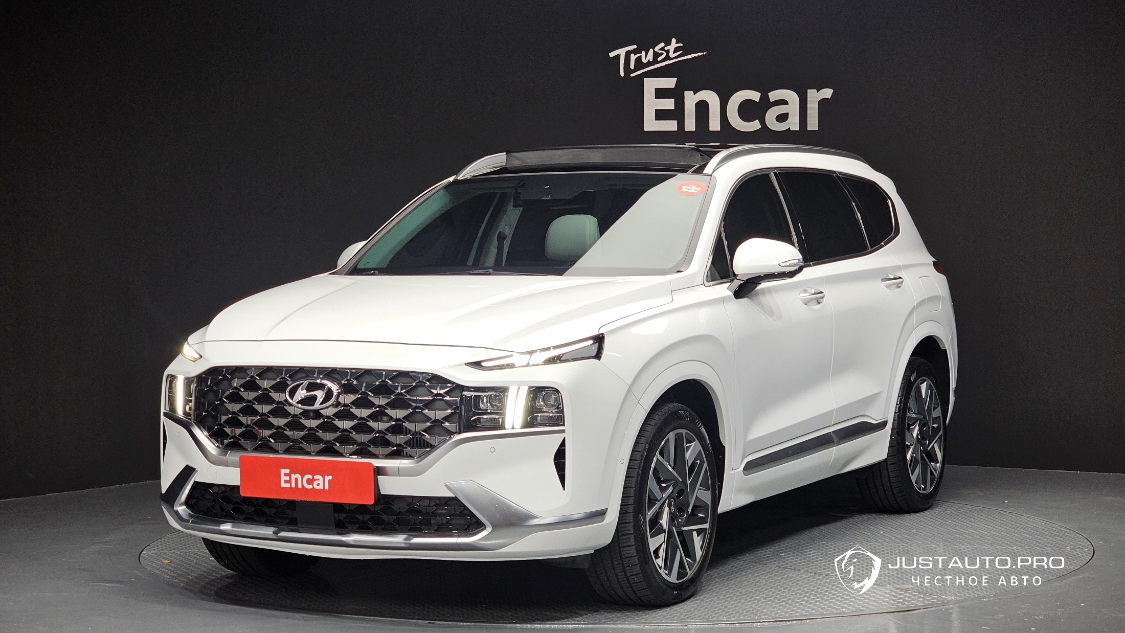 Автомобиль Hyundai Santafe