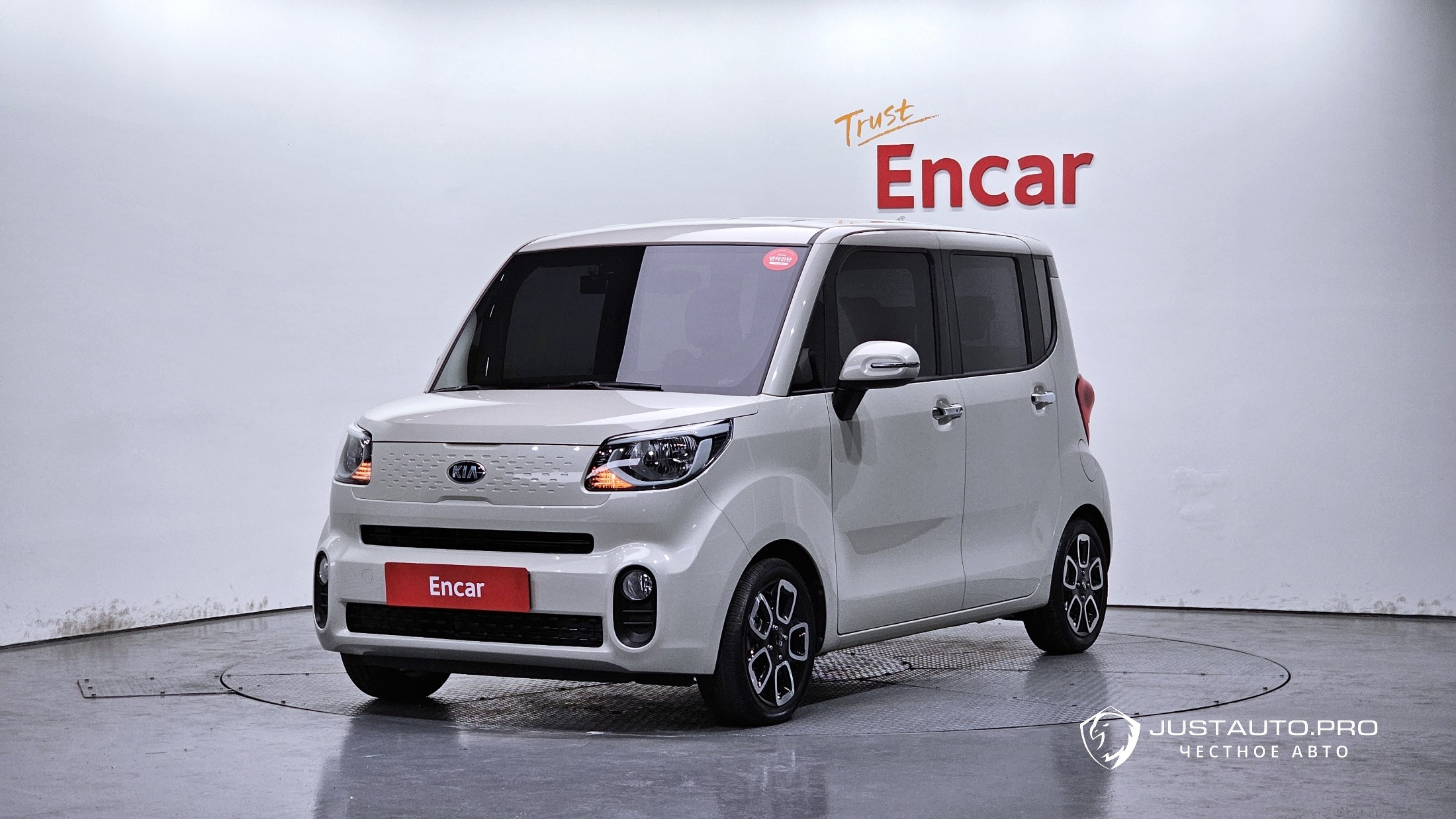 Автомобиль Kia RAY