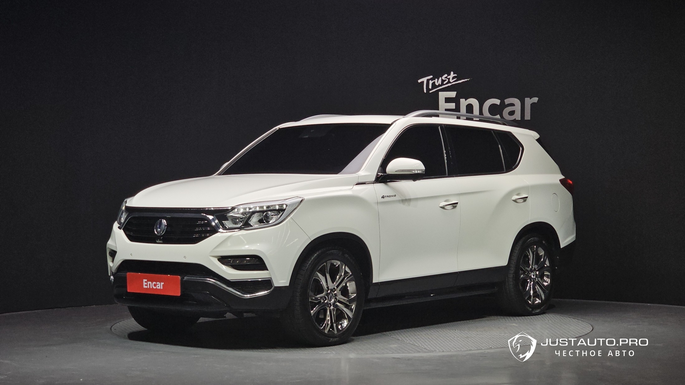 Автомобиль KG_Mobility_Ssangyong Rexton