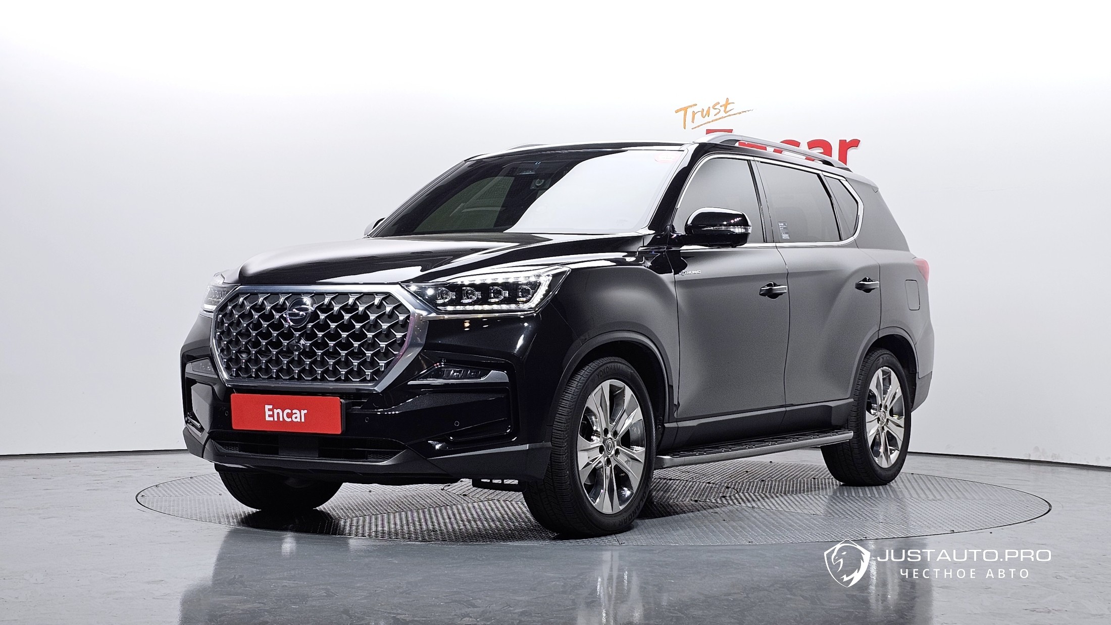 Автомобиль KG_Mobility_Ssangyong Rexton