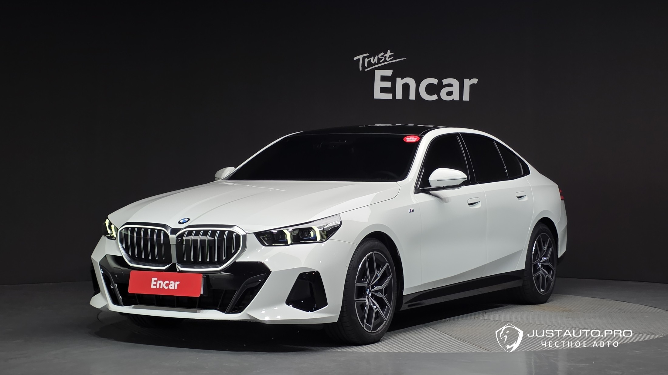 Автомобиль BMW 5-Series