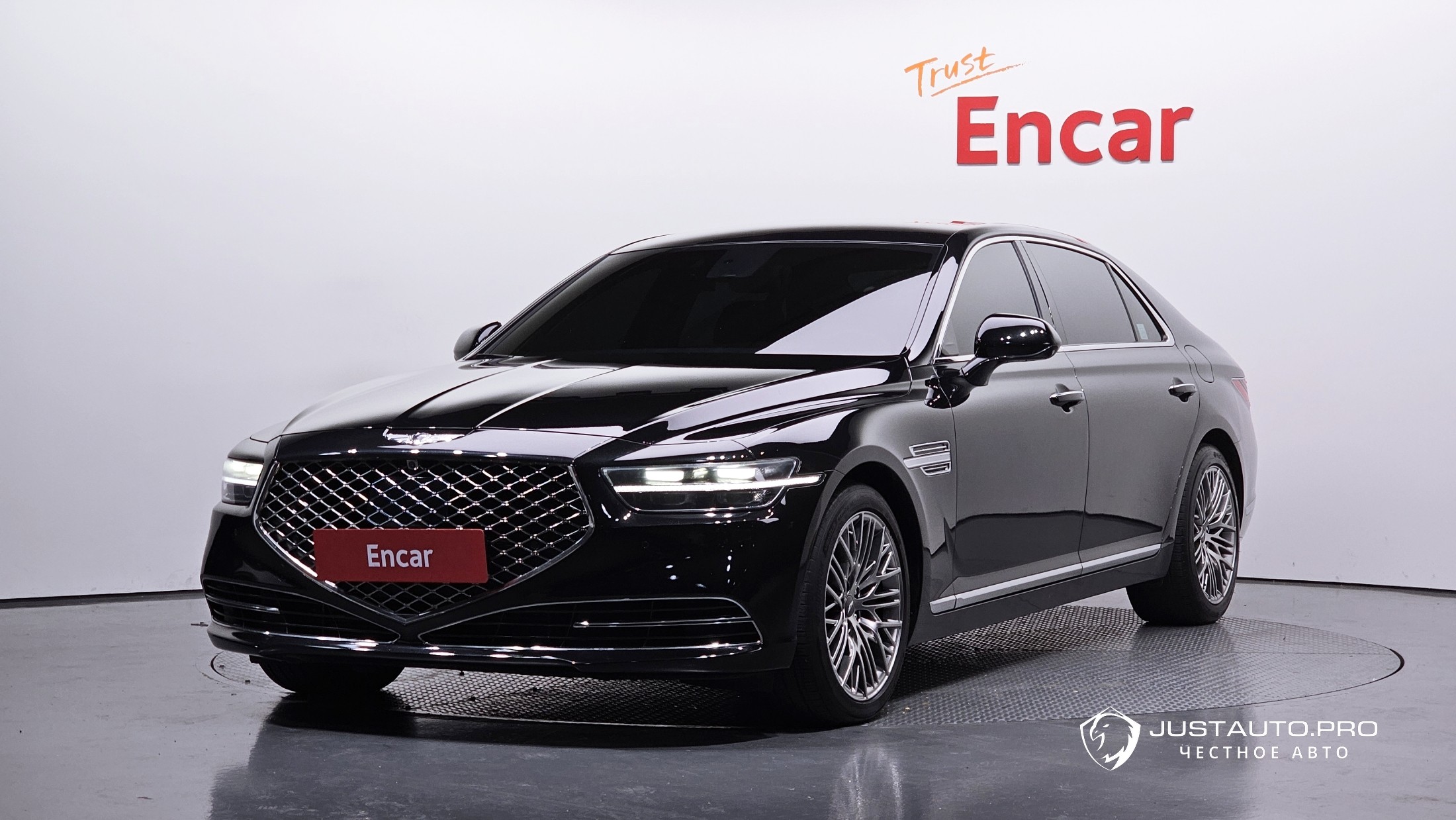 Автомобиль Genesis G90