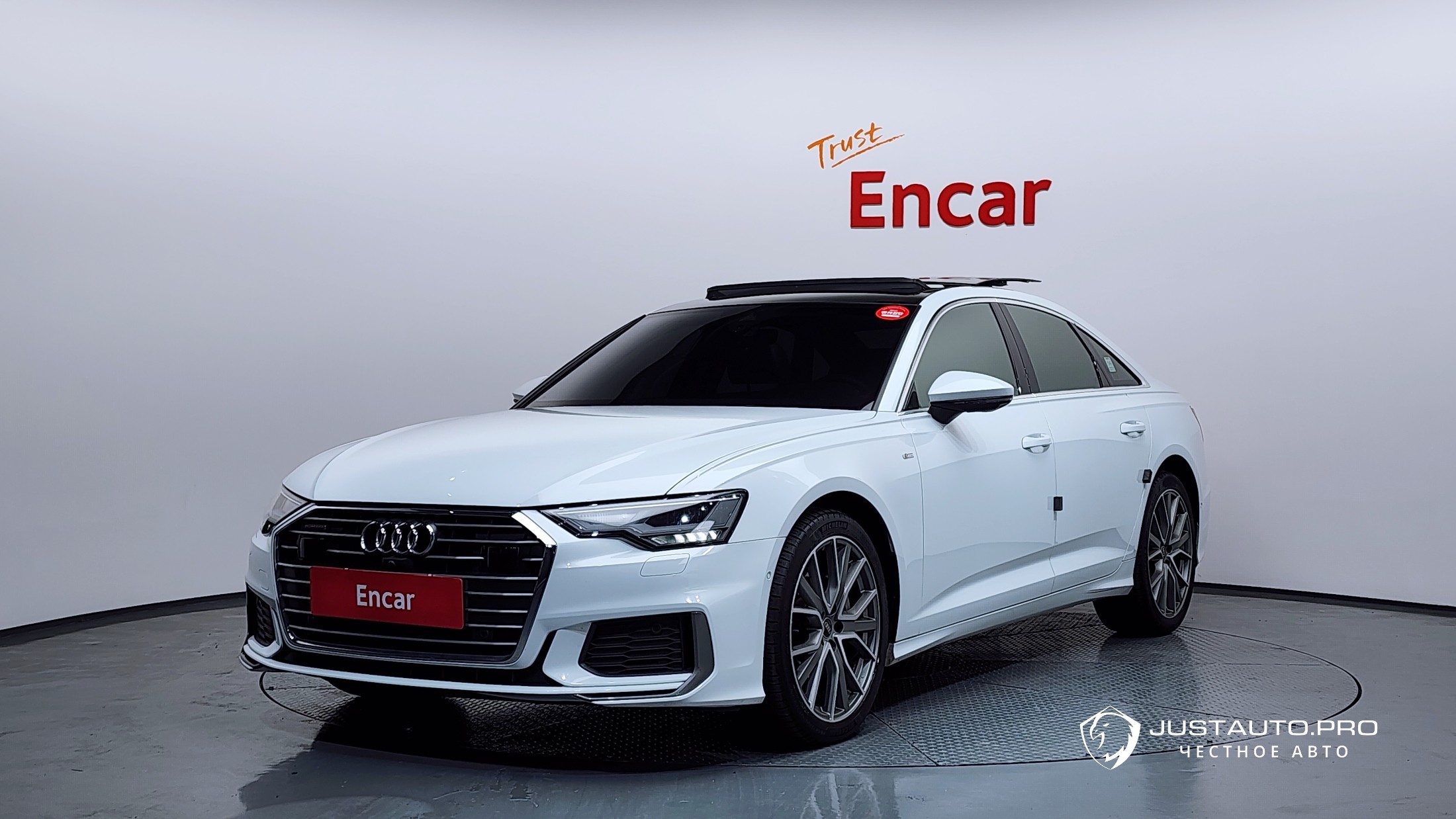 Автомобиль Audi A6