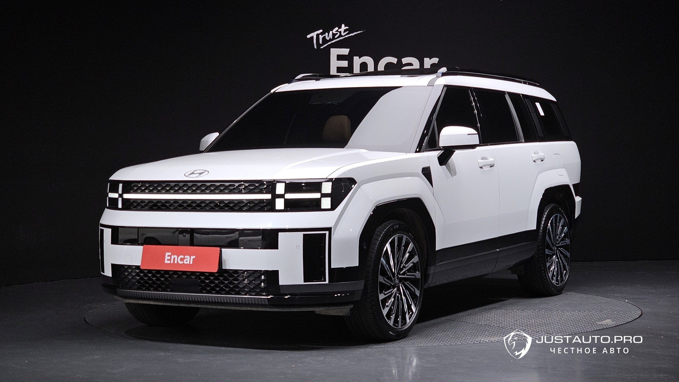 Автомобиль Hyundai Santafe