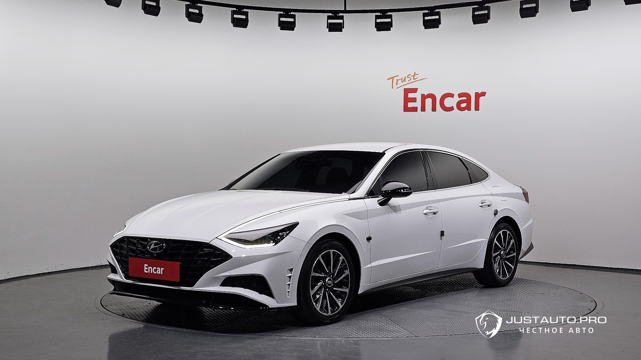 Автомобиль Hyundai Sonata