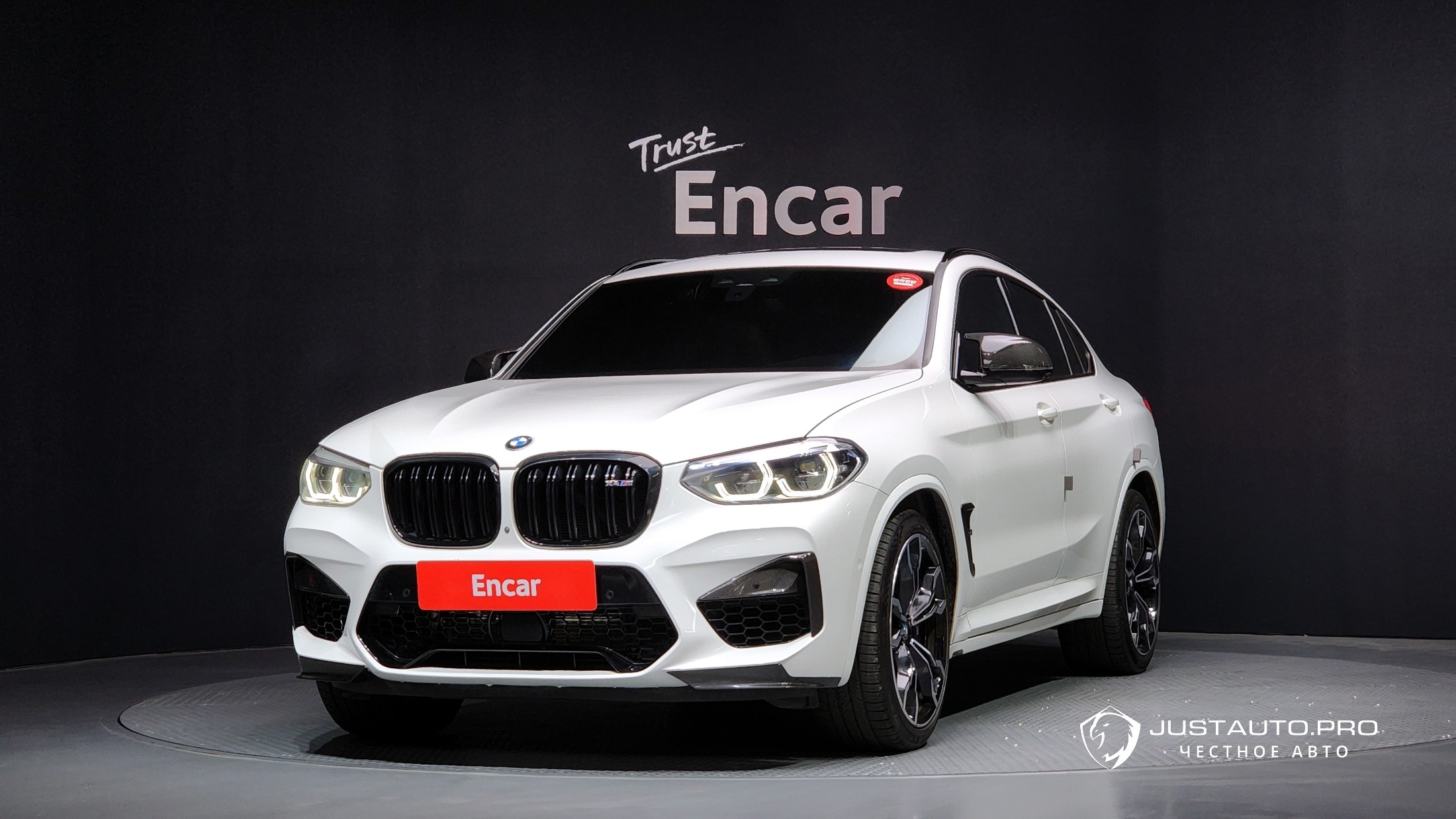Автомобиль BMW X4M