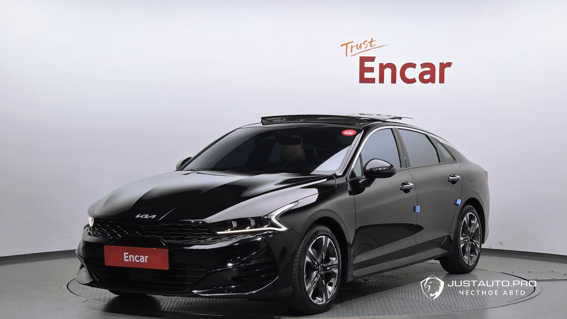 Автомобиль Kia K5