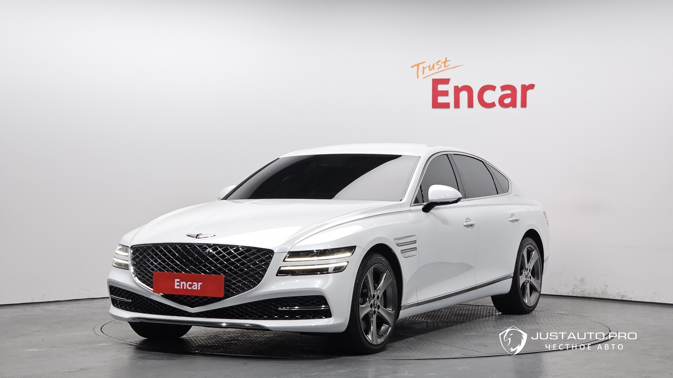 Автомобиль Genesis G80