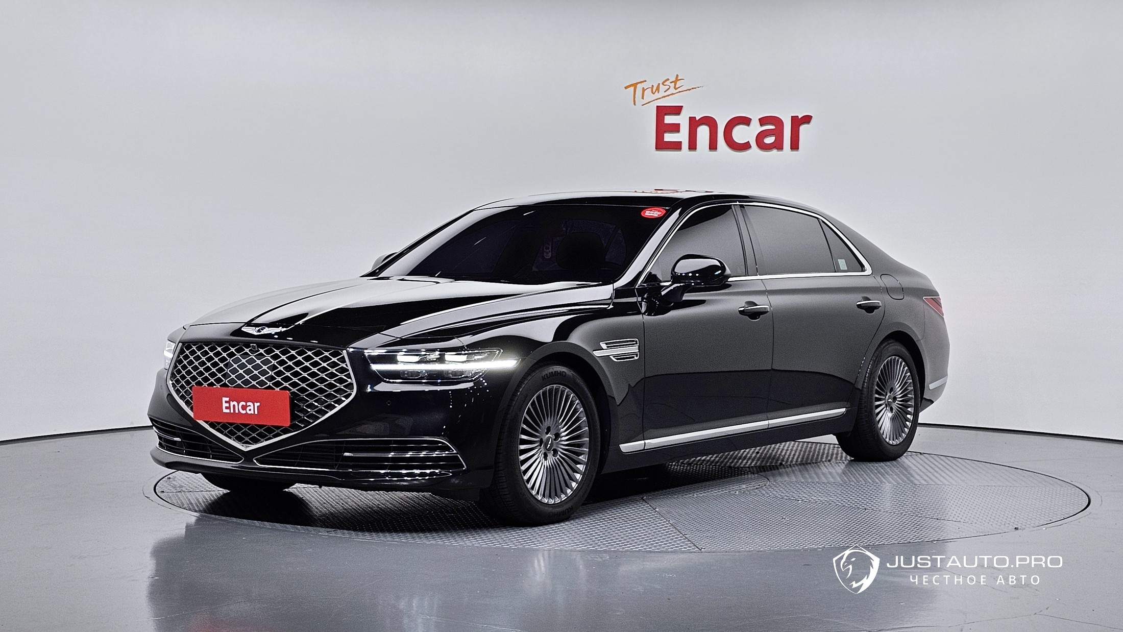 Автомобиль Genesis G90