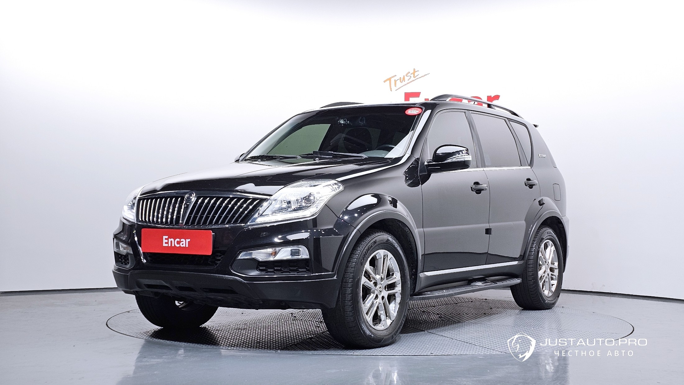 Автомобиль KG_Mobility_Ssangyong Rexton